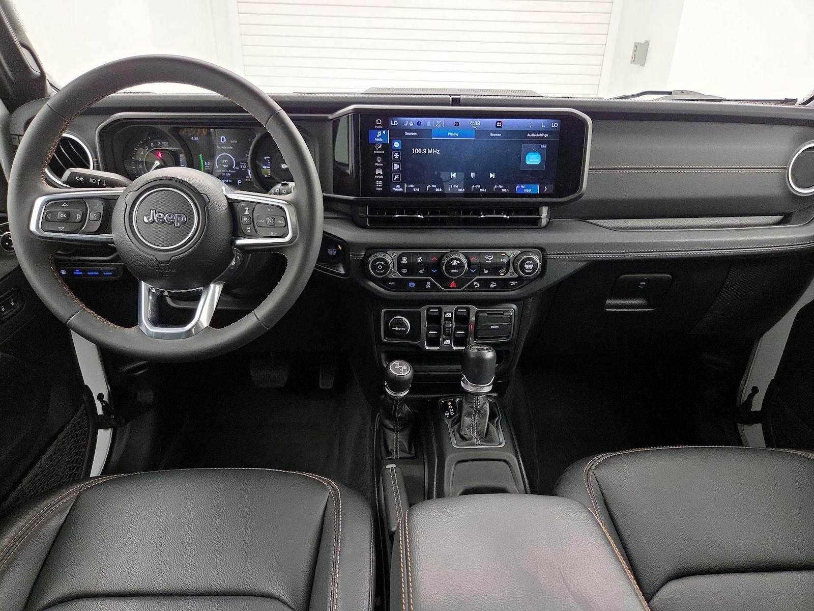 2024 Jeep Wrangler 4xe Sahara 4XE - Photo 10