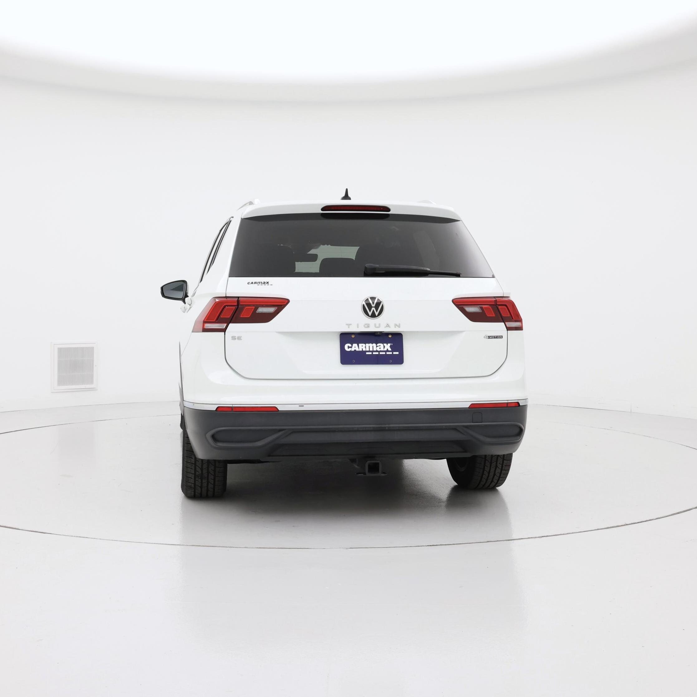 Thumbnail: 2022 Volkswagen Tiguan - 6
