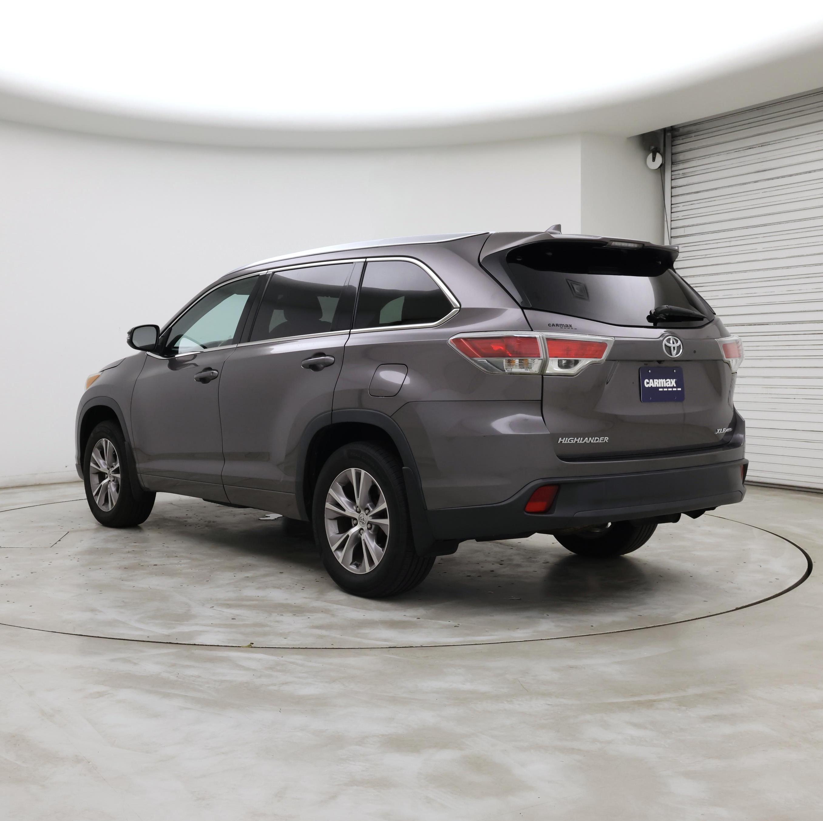 Thumbnail: 2015 Toyota Highlander - 2