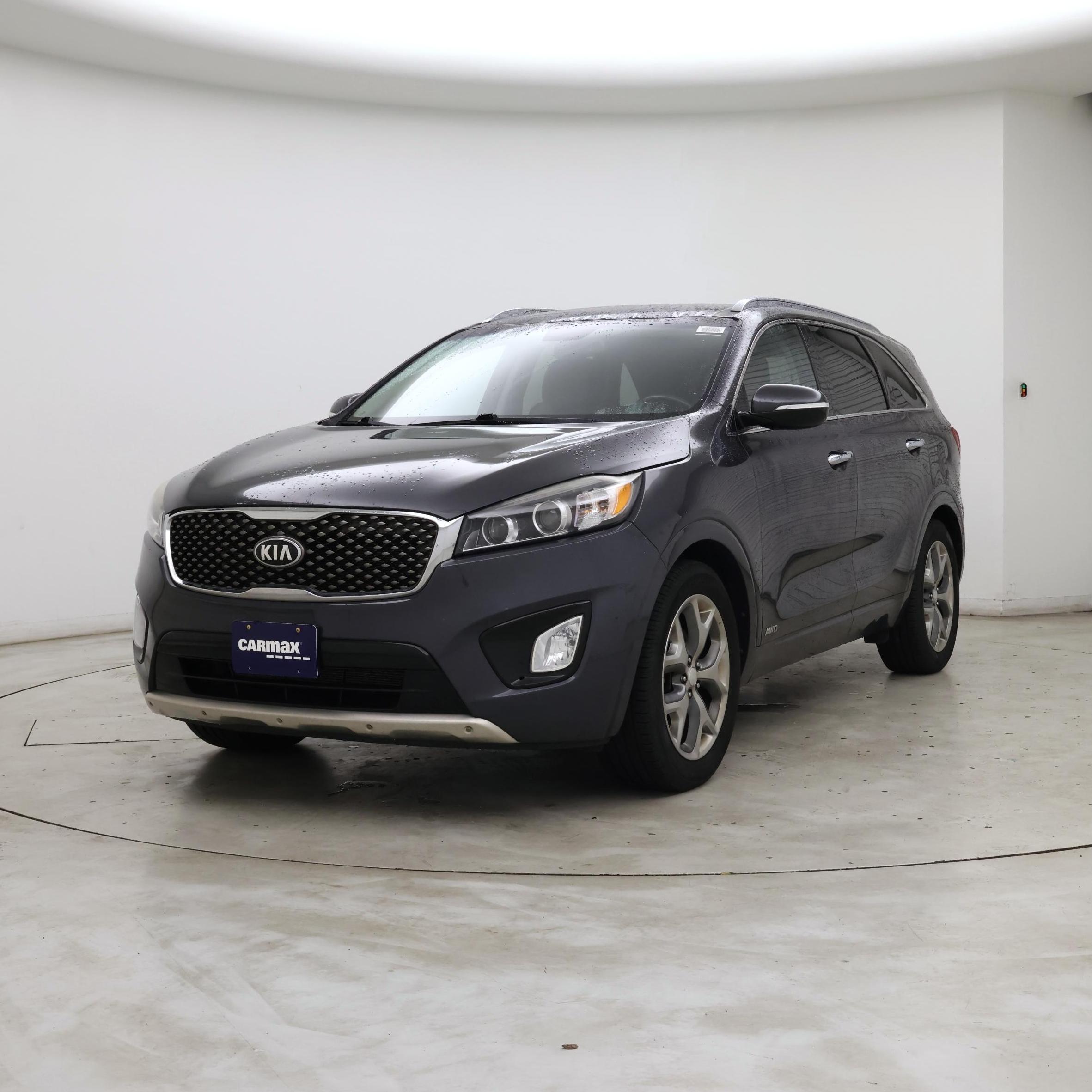 Thumbnail: 2017 Kia Sorento - 4