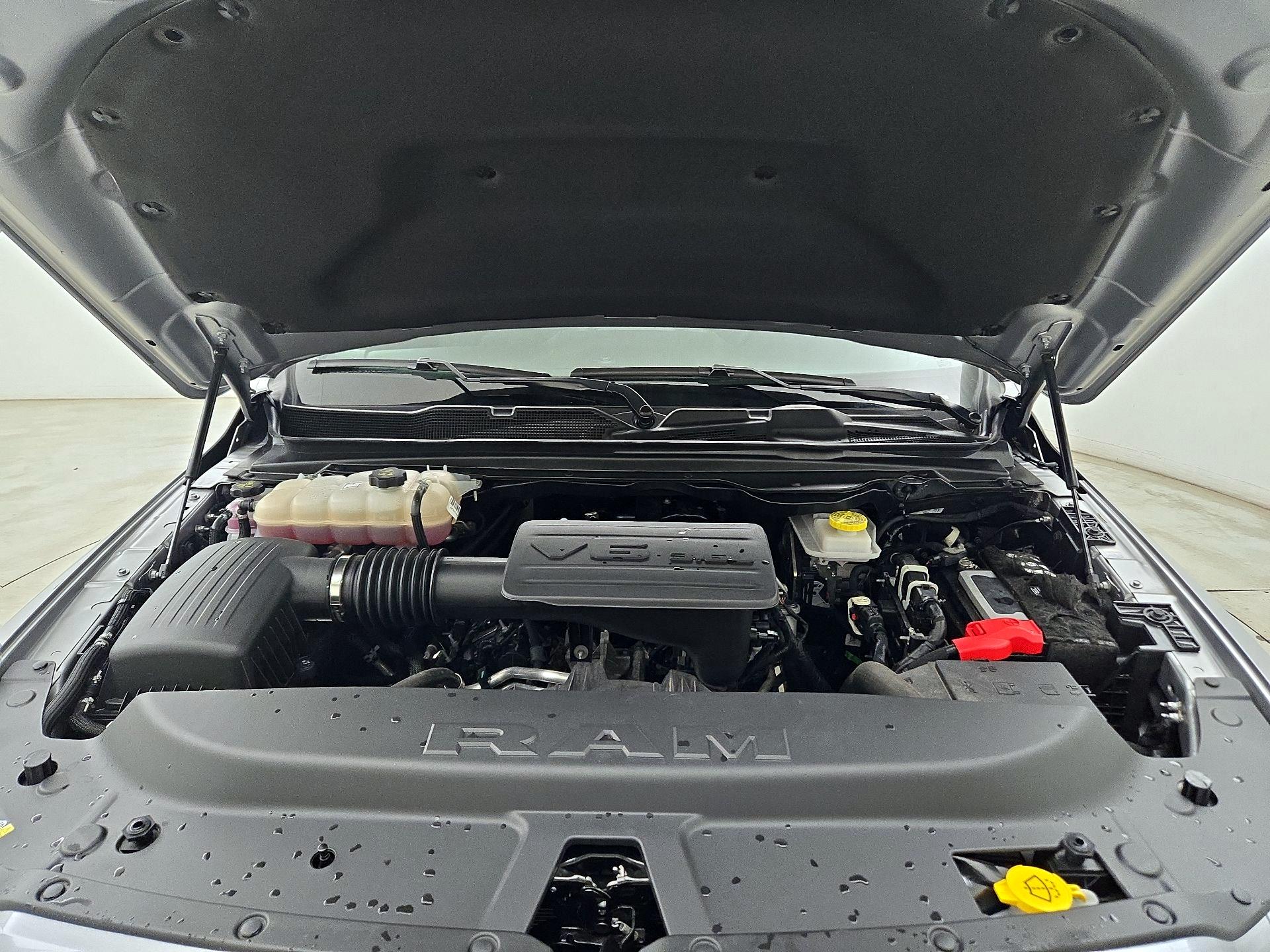 Thumbnail: 2025 RAM 1500 - 18