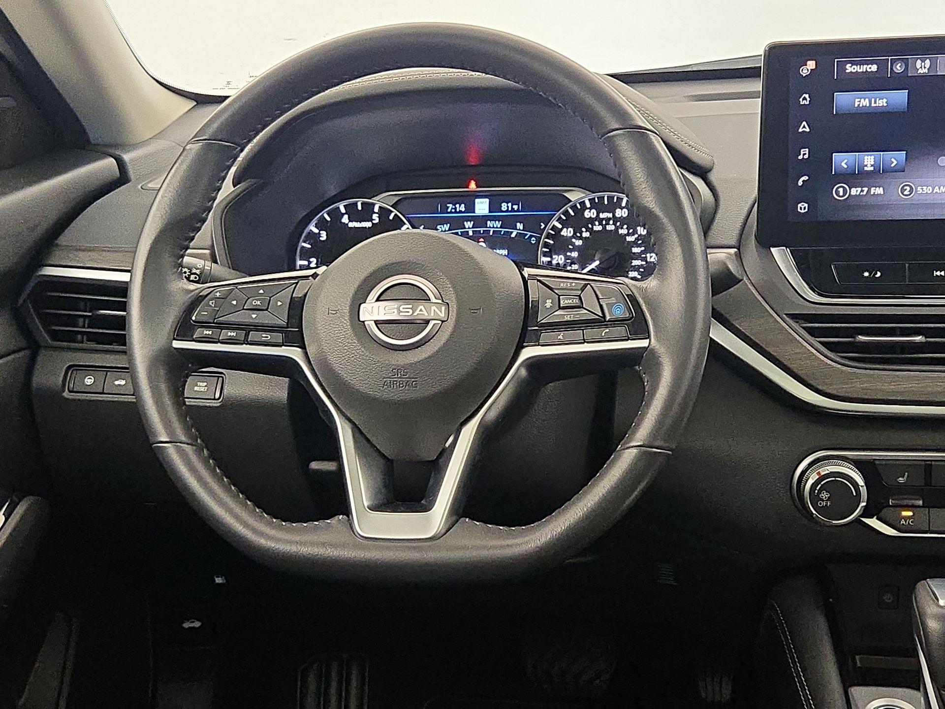 Thumbnail: 2023 Nissan Altima - 10