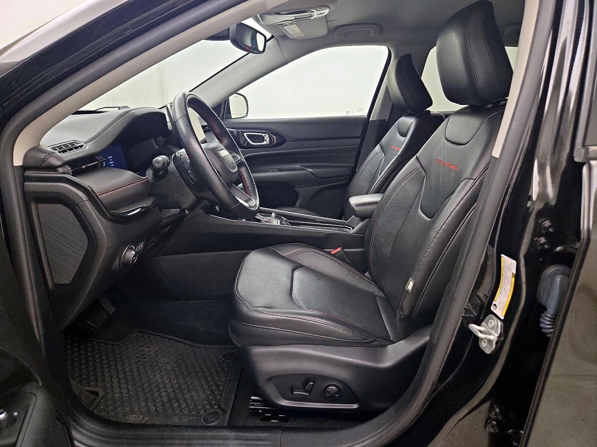 Thumbnail: 2022 Jeep Compass - 11