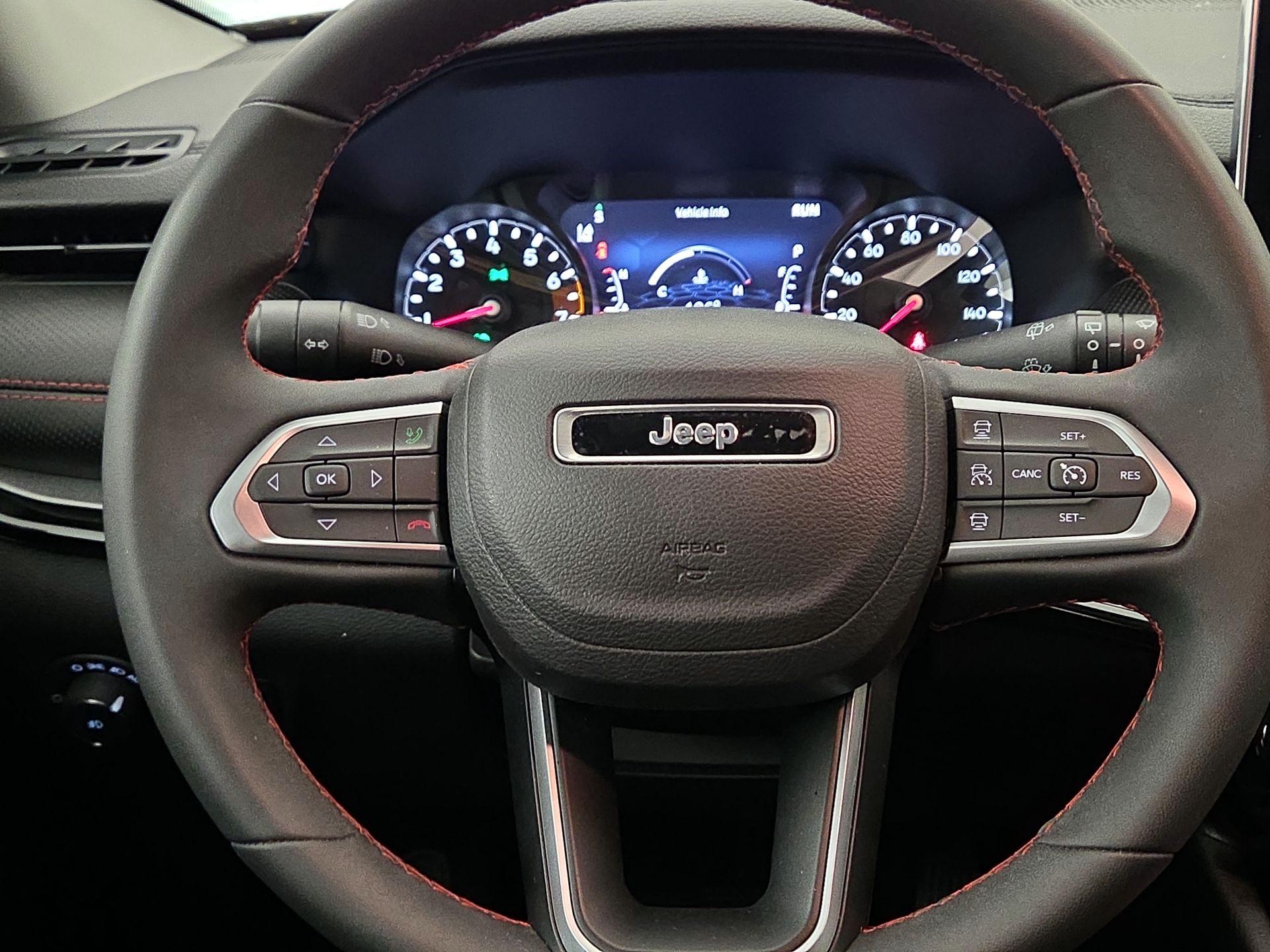 Thumbnail: 2022 Jeep Compass - 10
