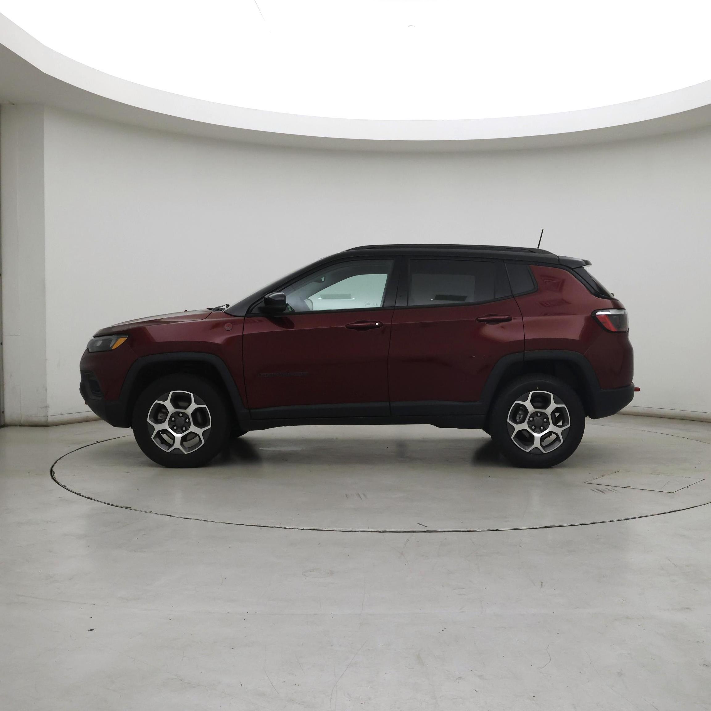 Thumbnail: 2022 Jeep Compass - 3