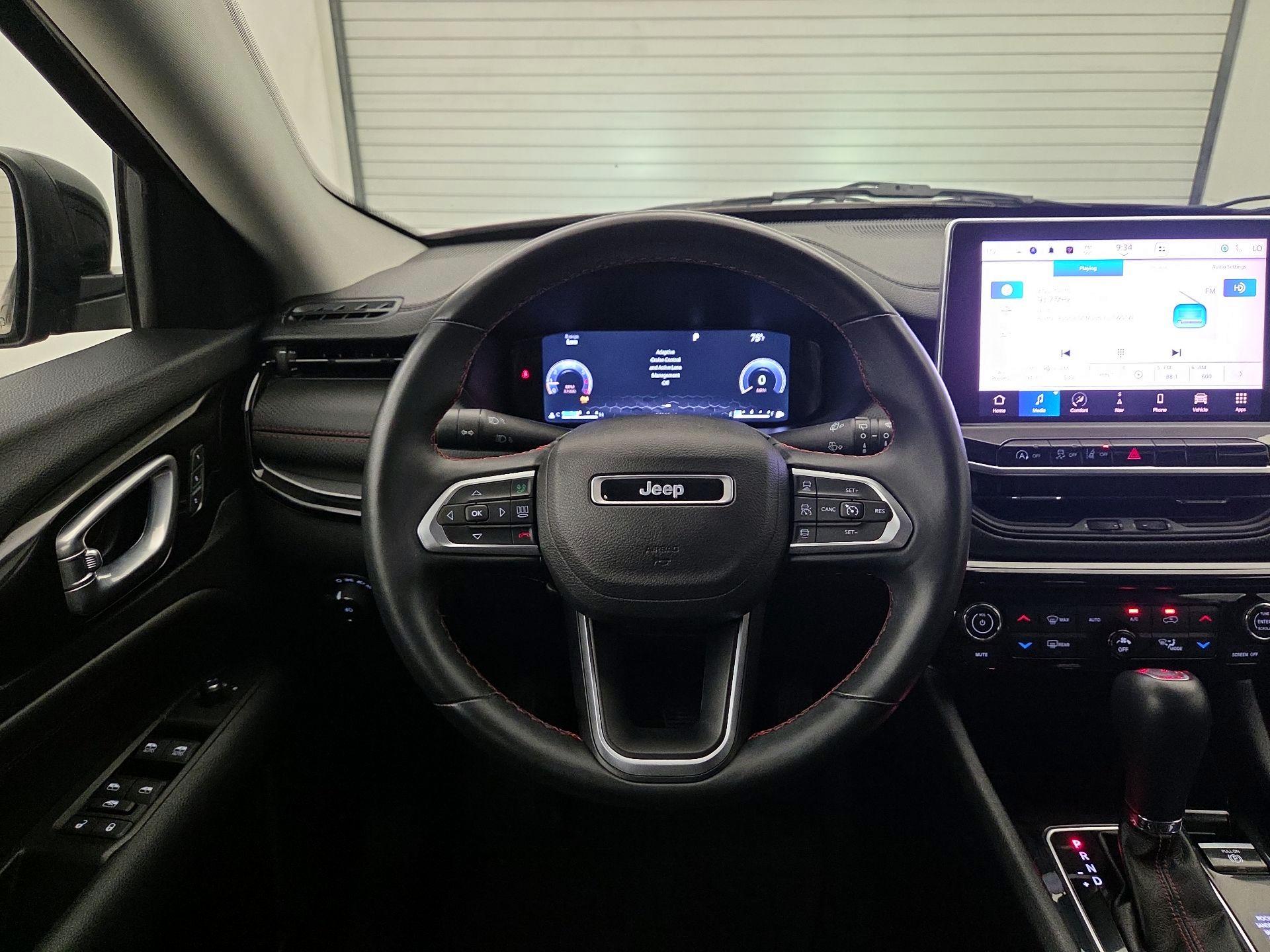 Thumbnail: 2022 Jeep Compass - 10