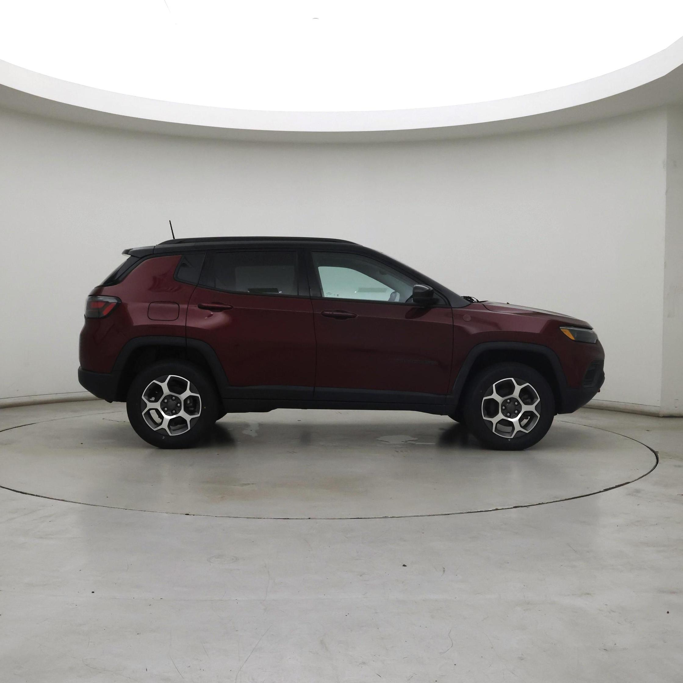 Thumbnail: 2022 Jeep Compass - 7