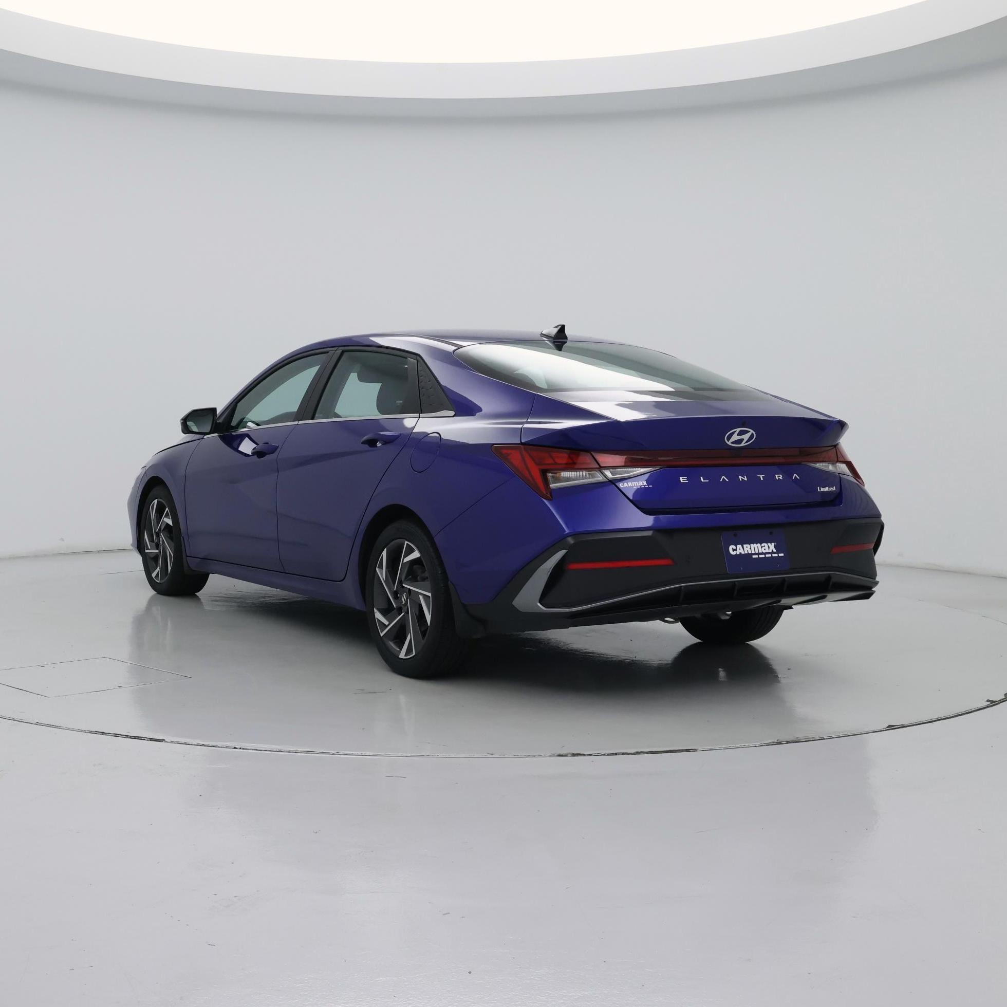 Thumbnail: 2024 Hyundai Elantra - 2