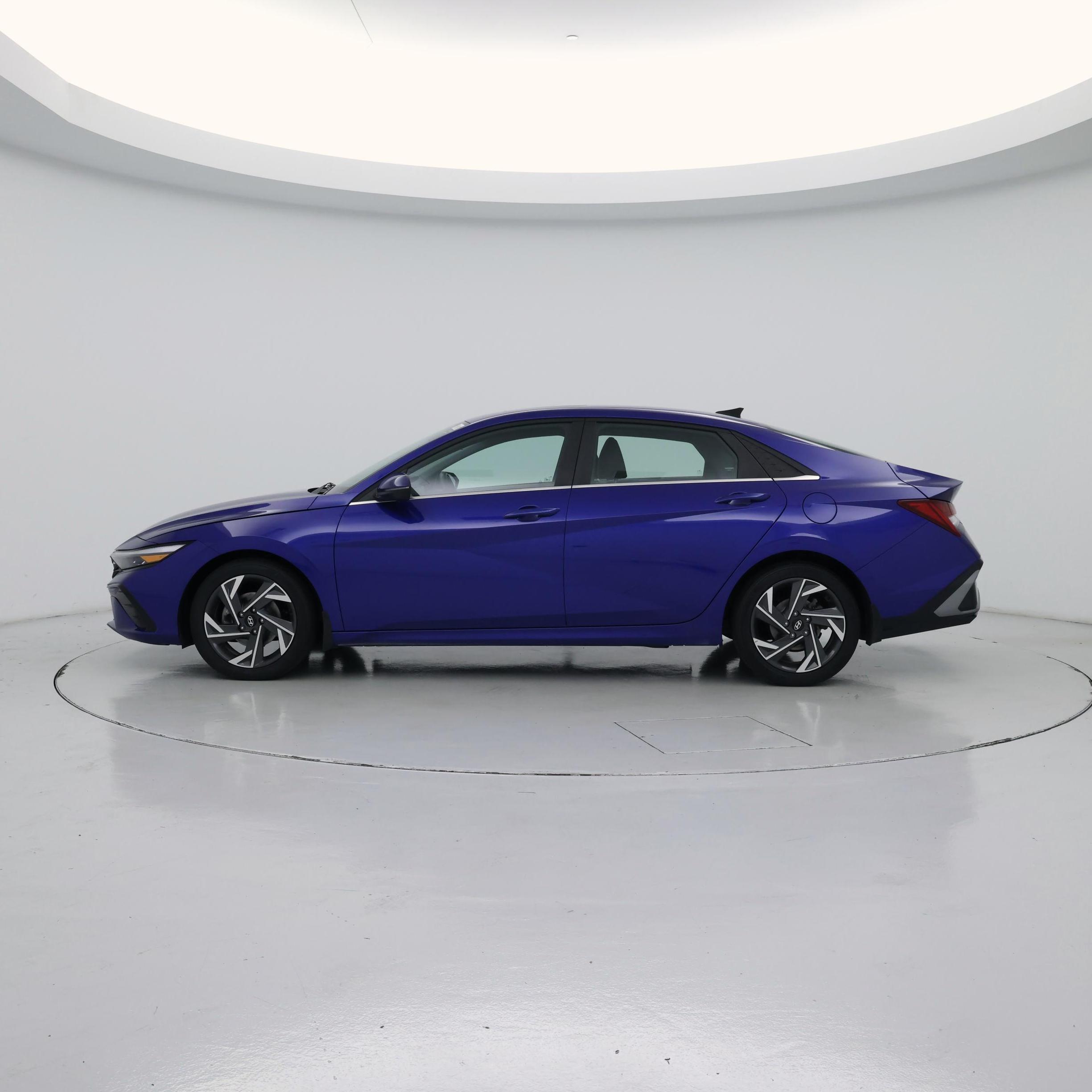 Thumbnail: 2024 Hyundai Elantra - 3