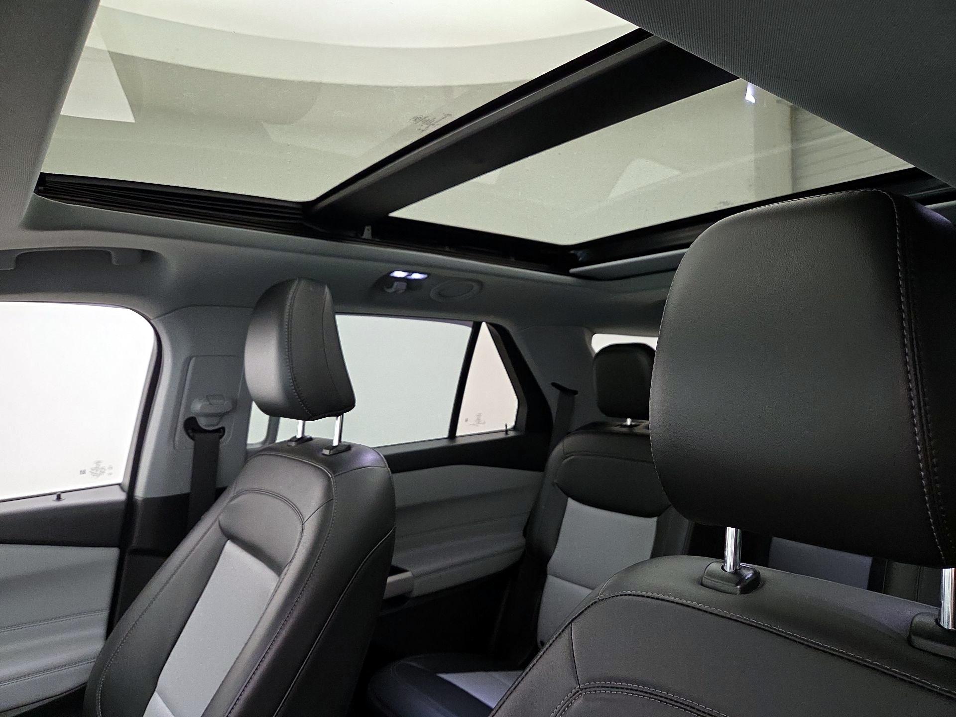 Thumbnail: 2022 Ford Explorer - 20