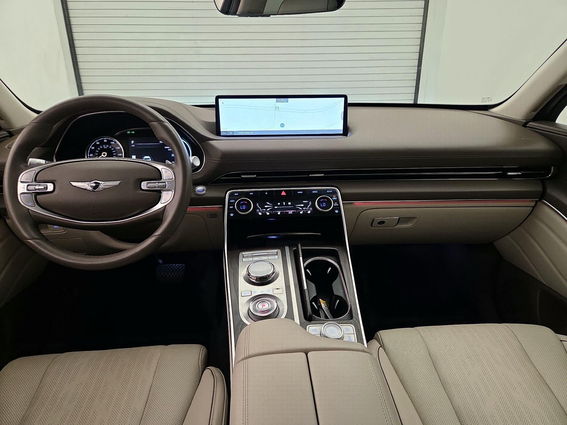 Thumbnail: 2023 Genesis GV80 - 9