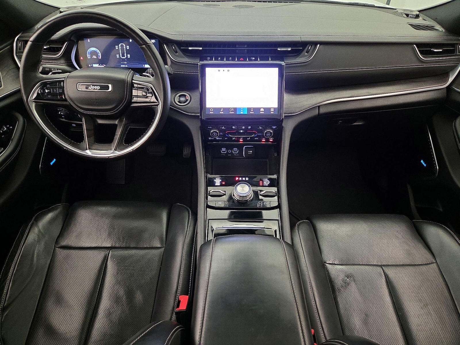 2022 Jeep Grand Cherokee Overland - Photo 10