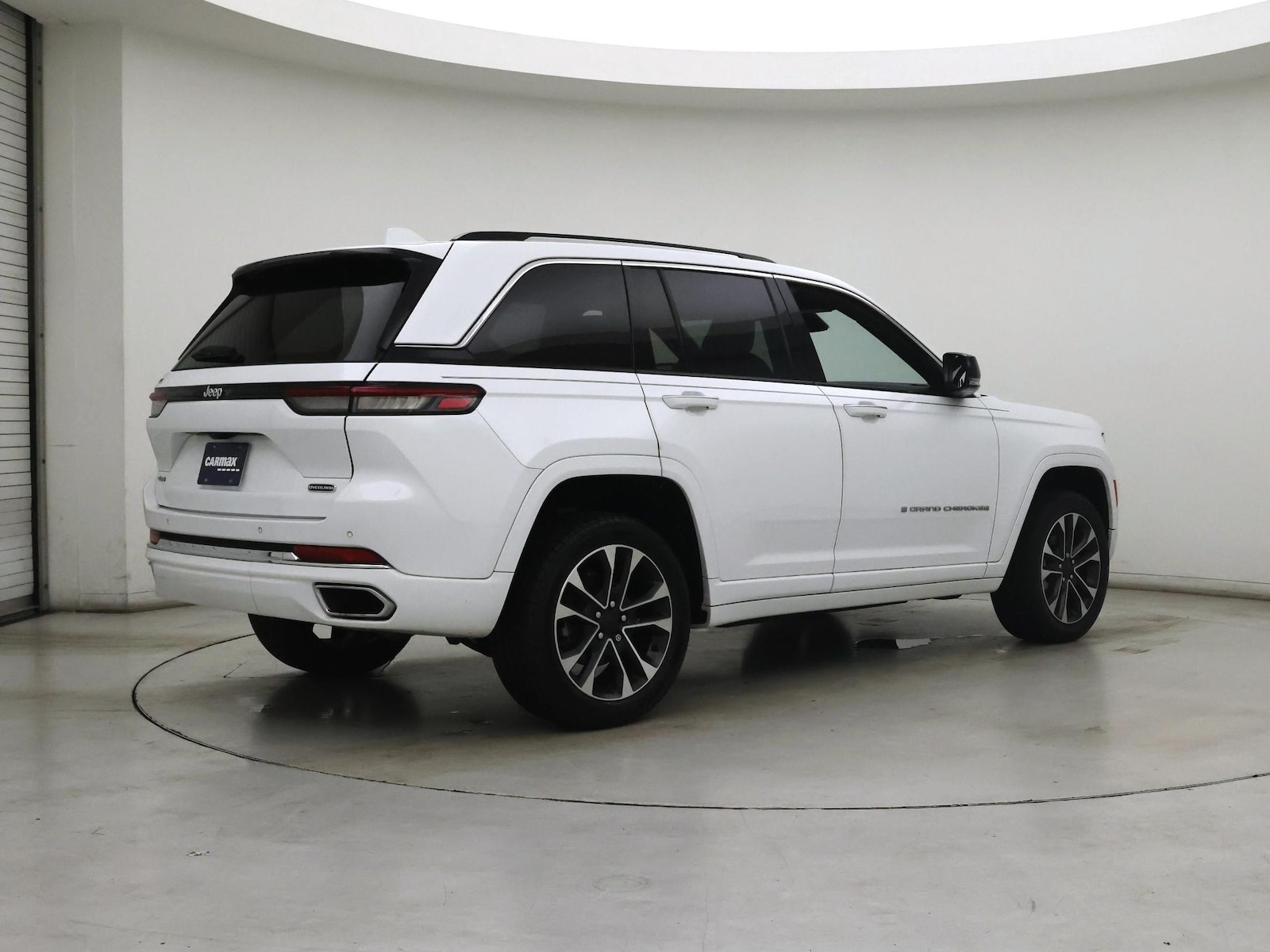 2022 Jeep Grand Cherokee Overland - Photo 9