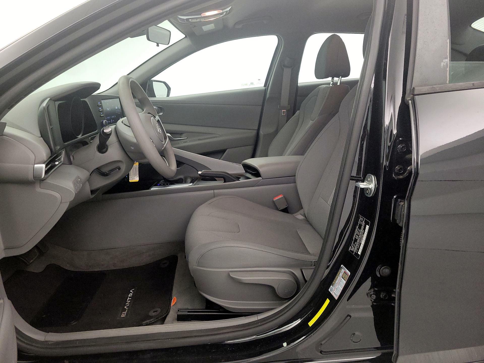 Thumbnail: 2021 Hyundai Elantra - 11