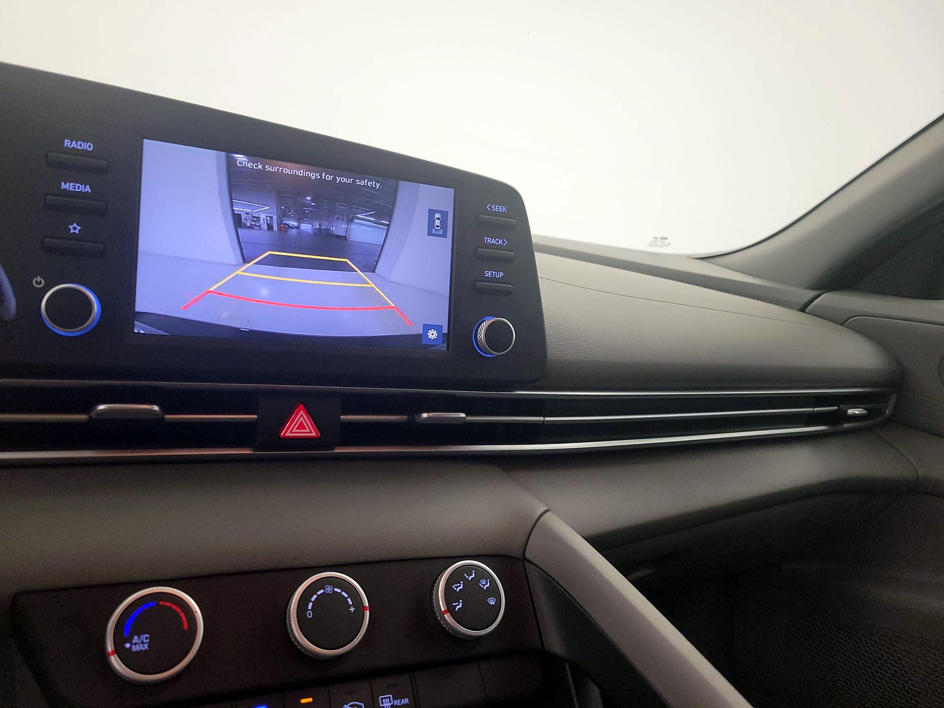 Thumbnail: 2021 Hyundai Elantra - 14
