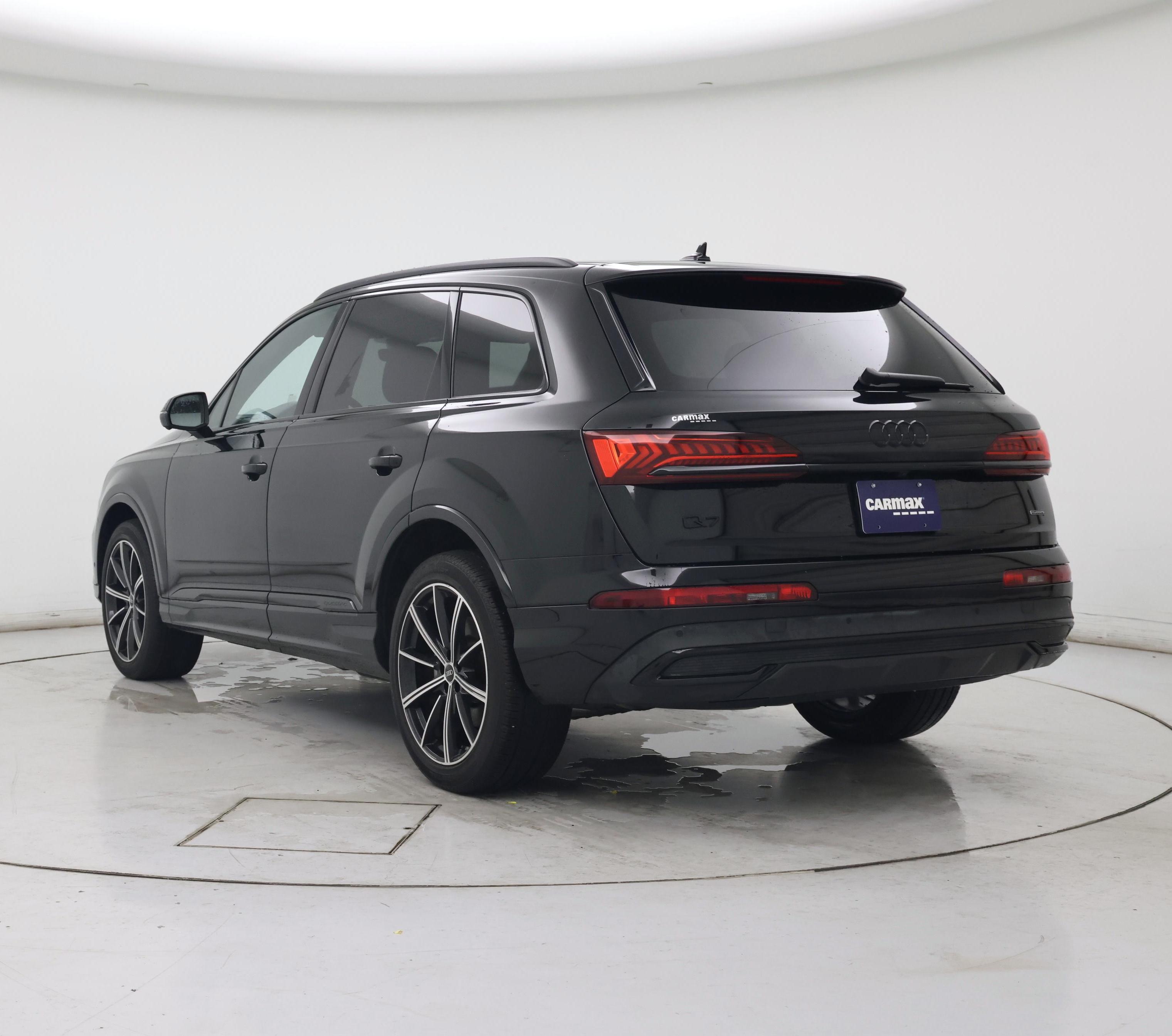 Thumbnail: 2023 Audi Q7 - 2