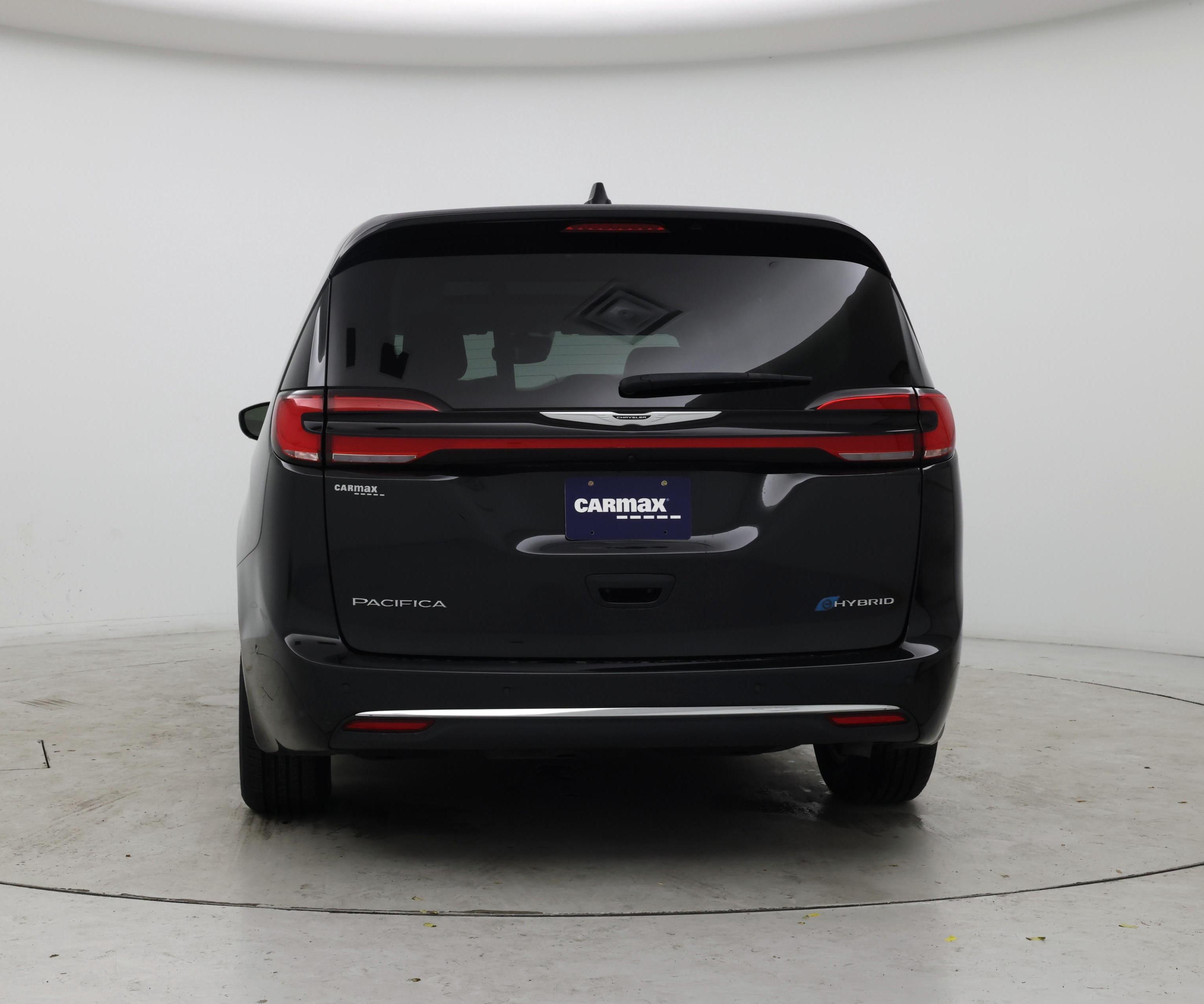 Thumbnail: 2023 Chrysler Pacifica - 6
