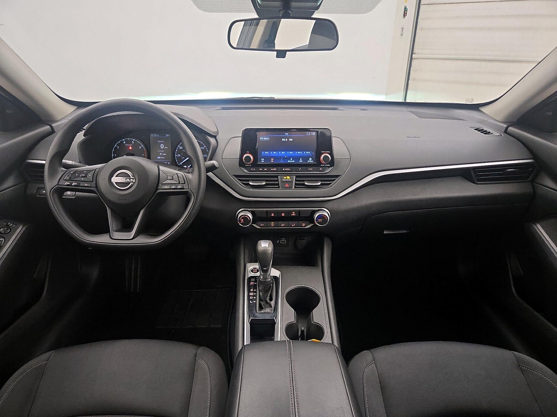 Thumbnail: 2023 Nissan Altima - 9