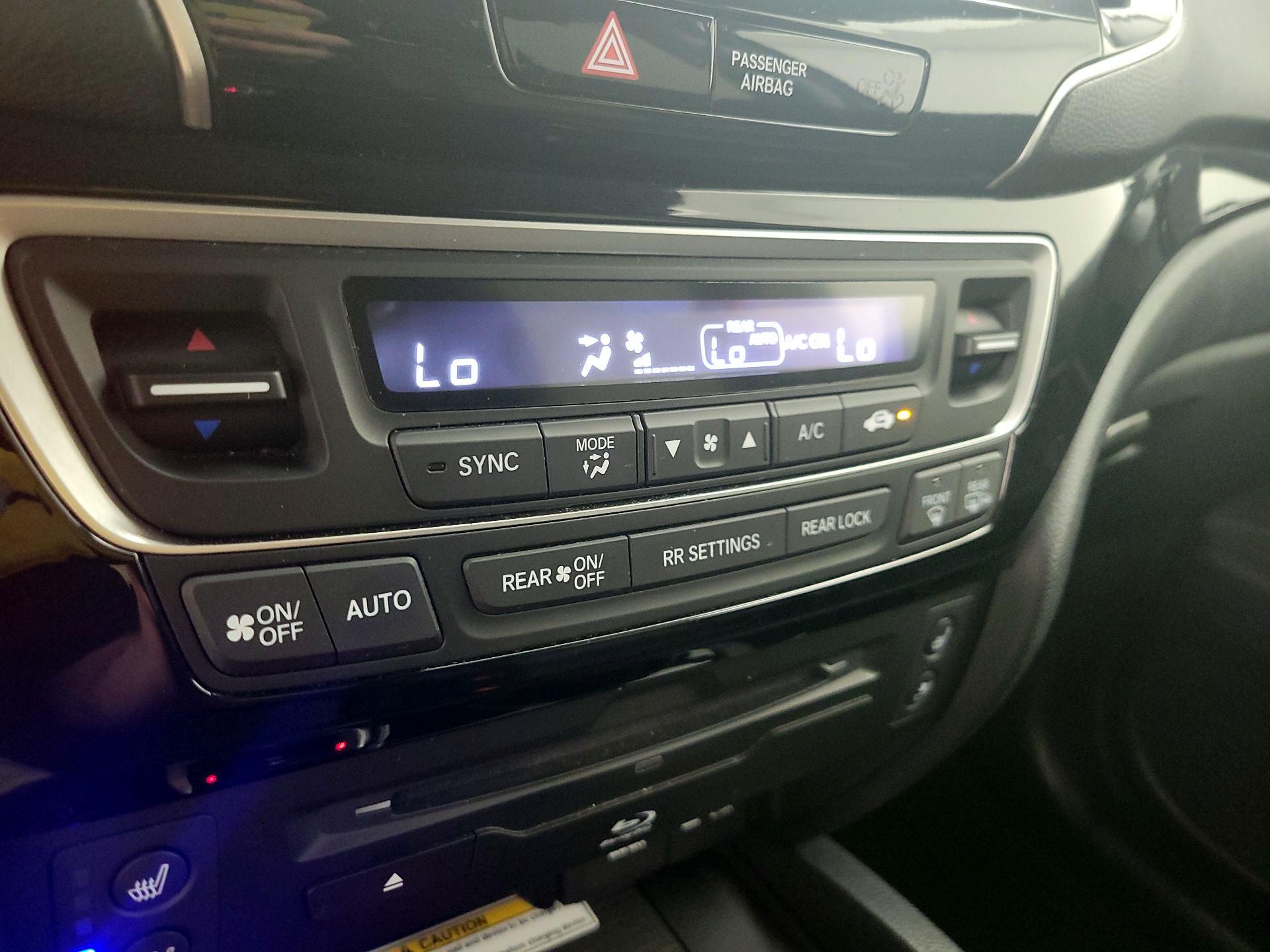 Thumbnail: 2021 Honda Pilot - 17