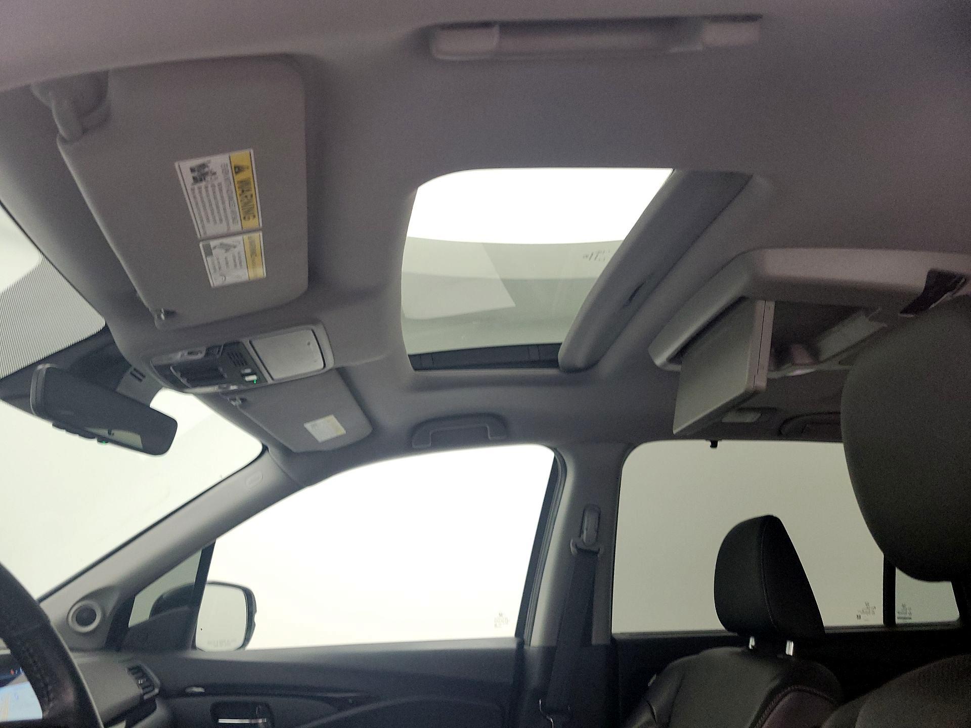 Thumbnail: 2021 Honda Pilot - 20