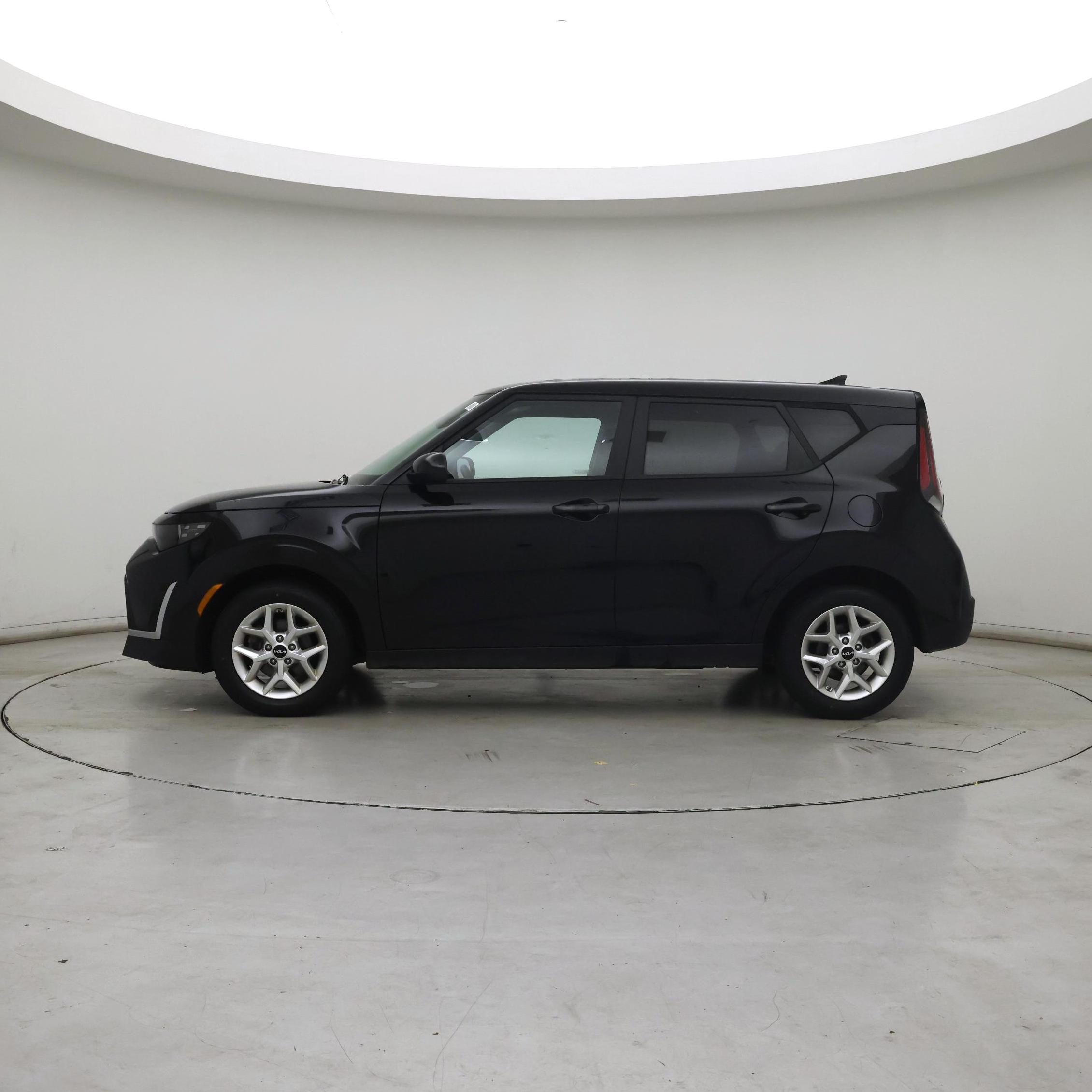 Thumbnail: 2024 Kia Soul - 3