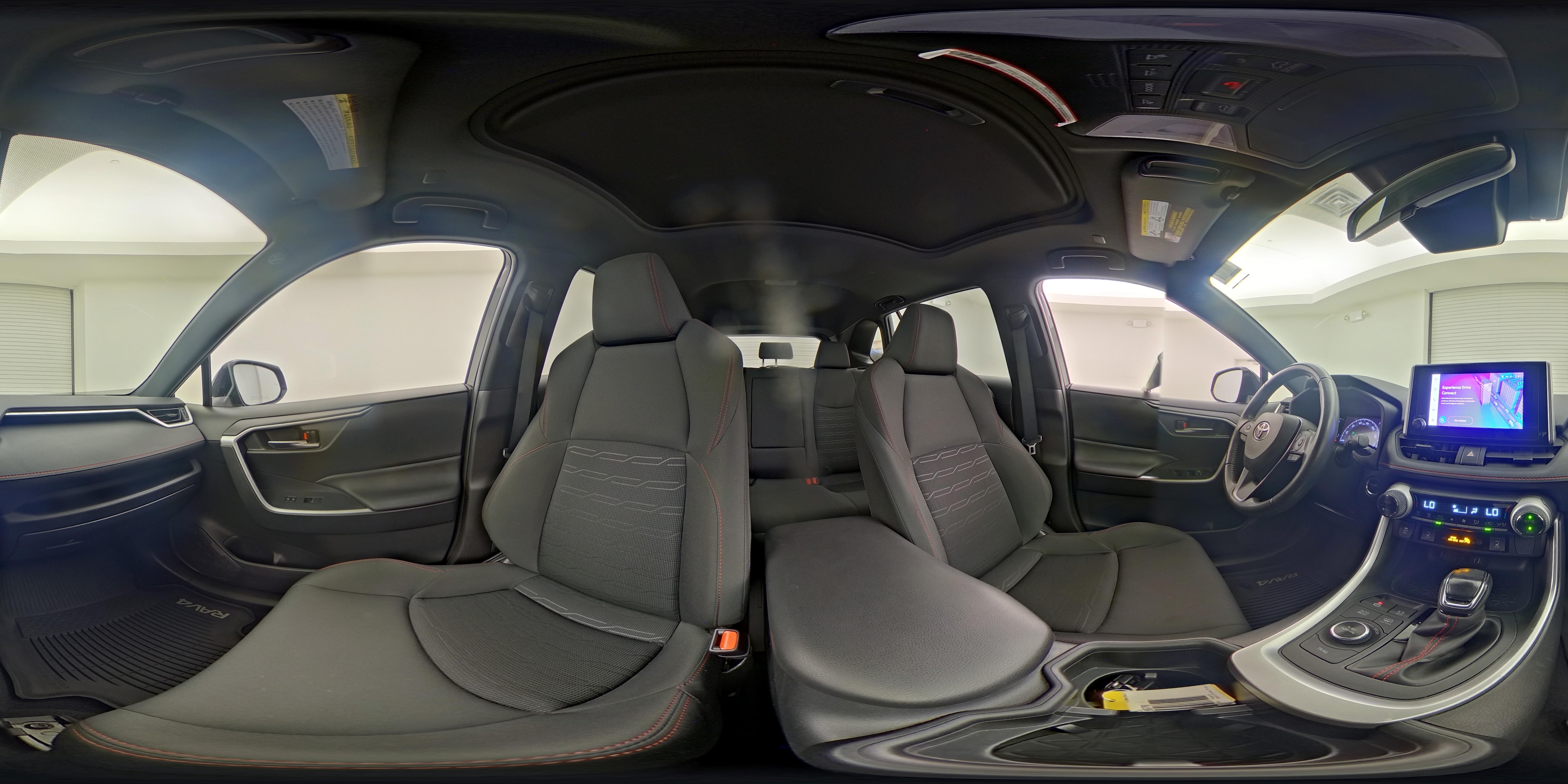 2023 Toyota RAV4 SE - Photo 25
