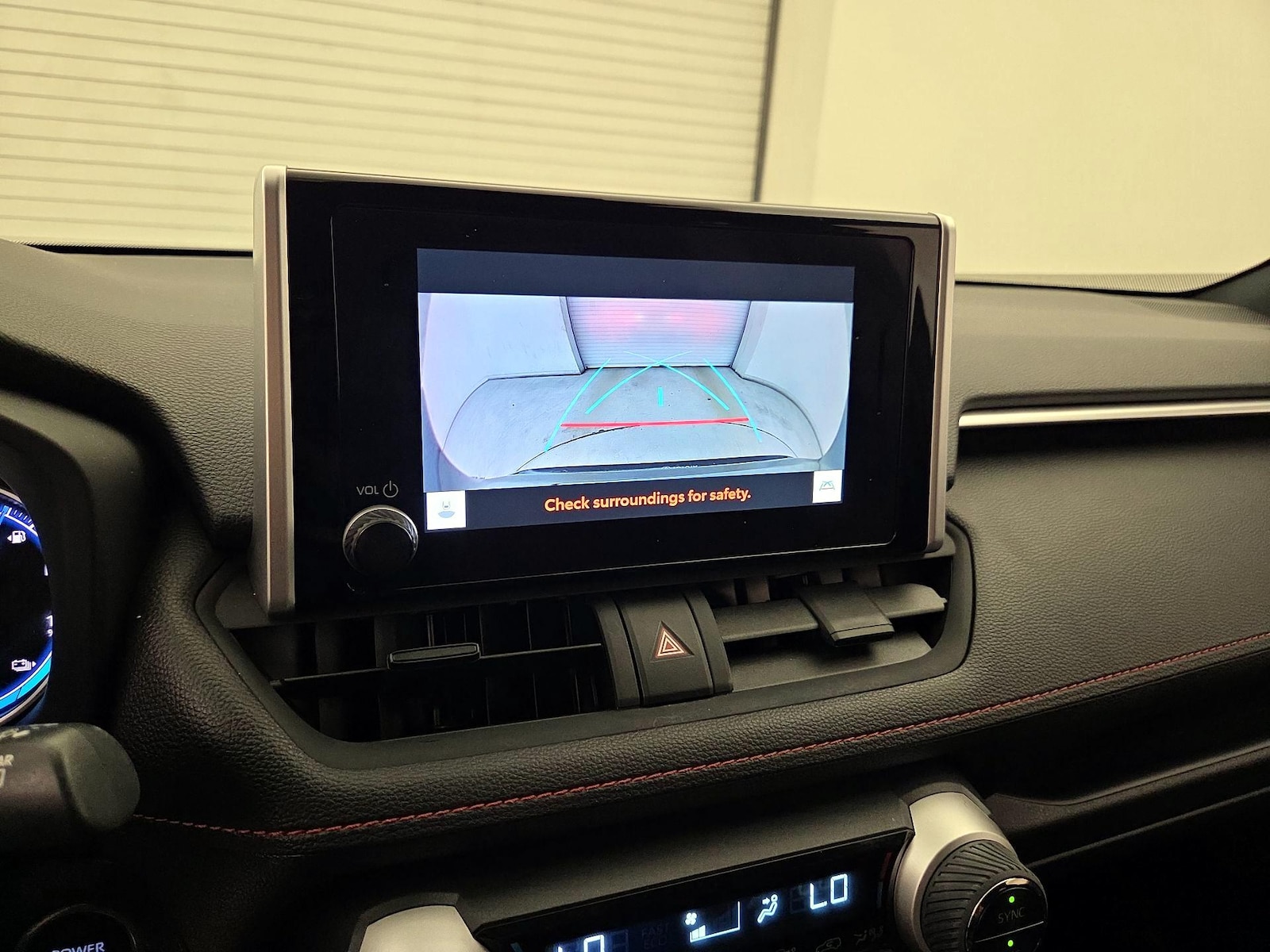2023 Toyota RAV4 SE - Photo 15