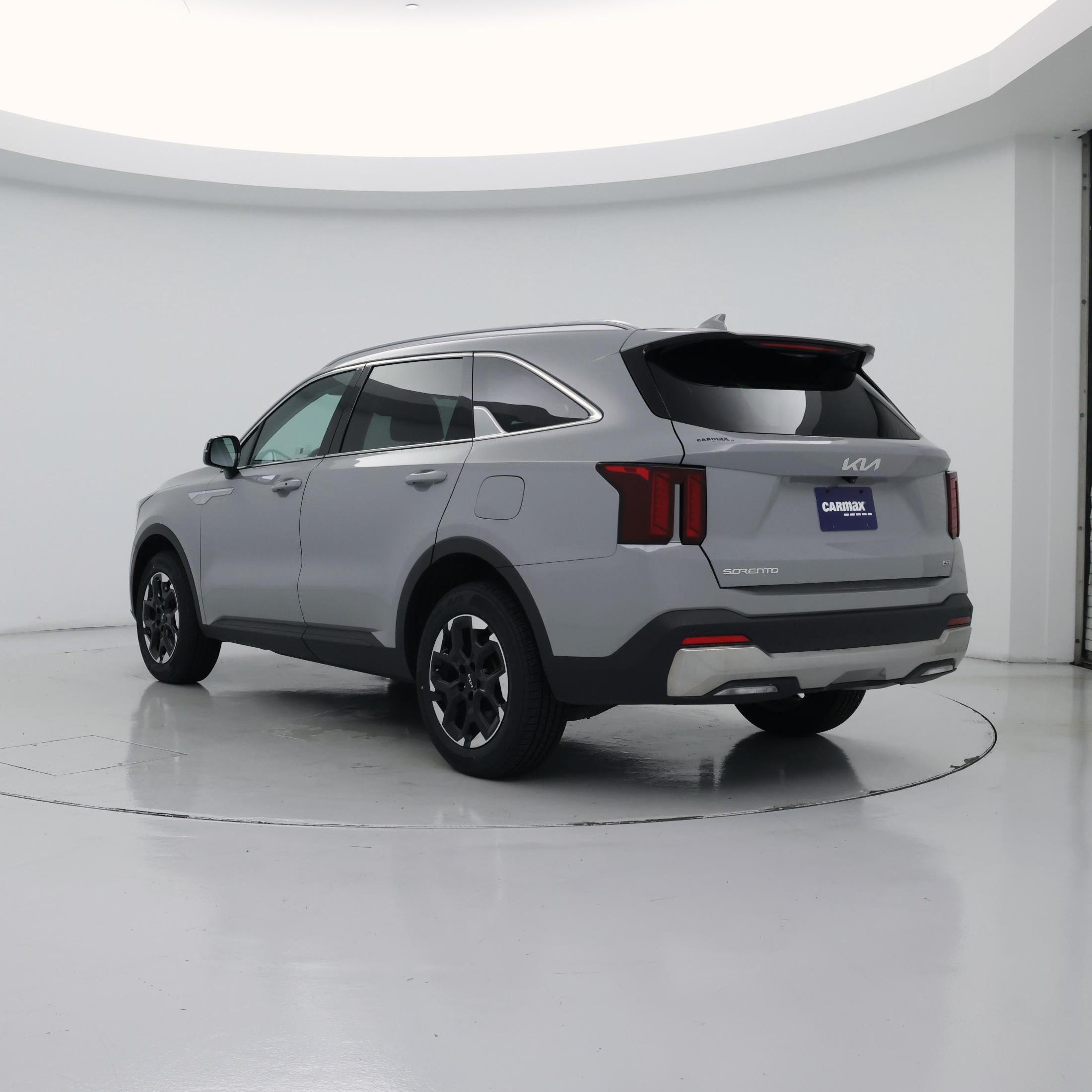 Thumbnail: 2024 Kia Sorento - 2