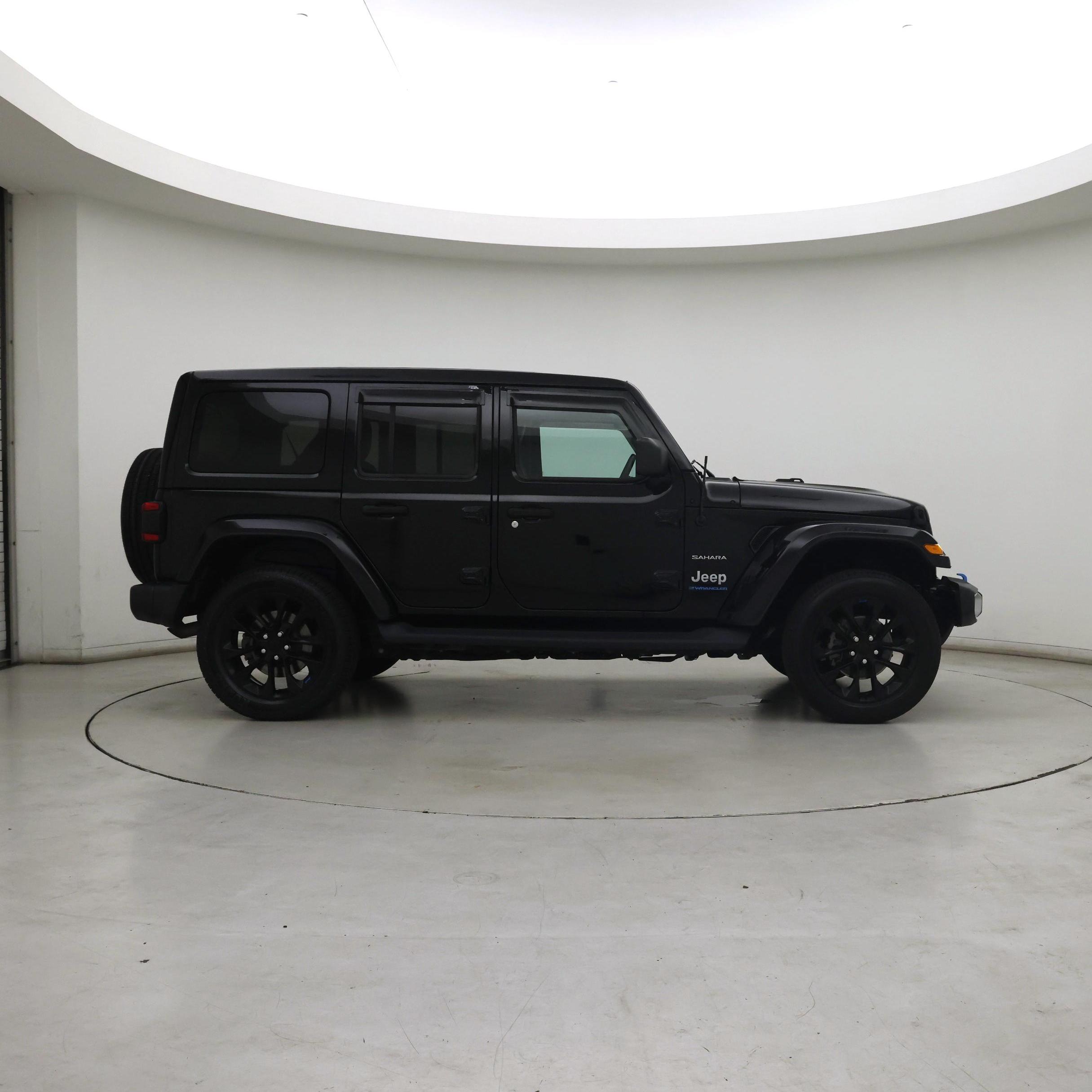 Thumbnail: 2023 Jeep Wrangler - 7