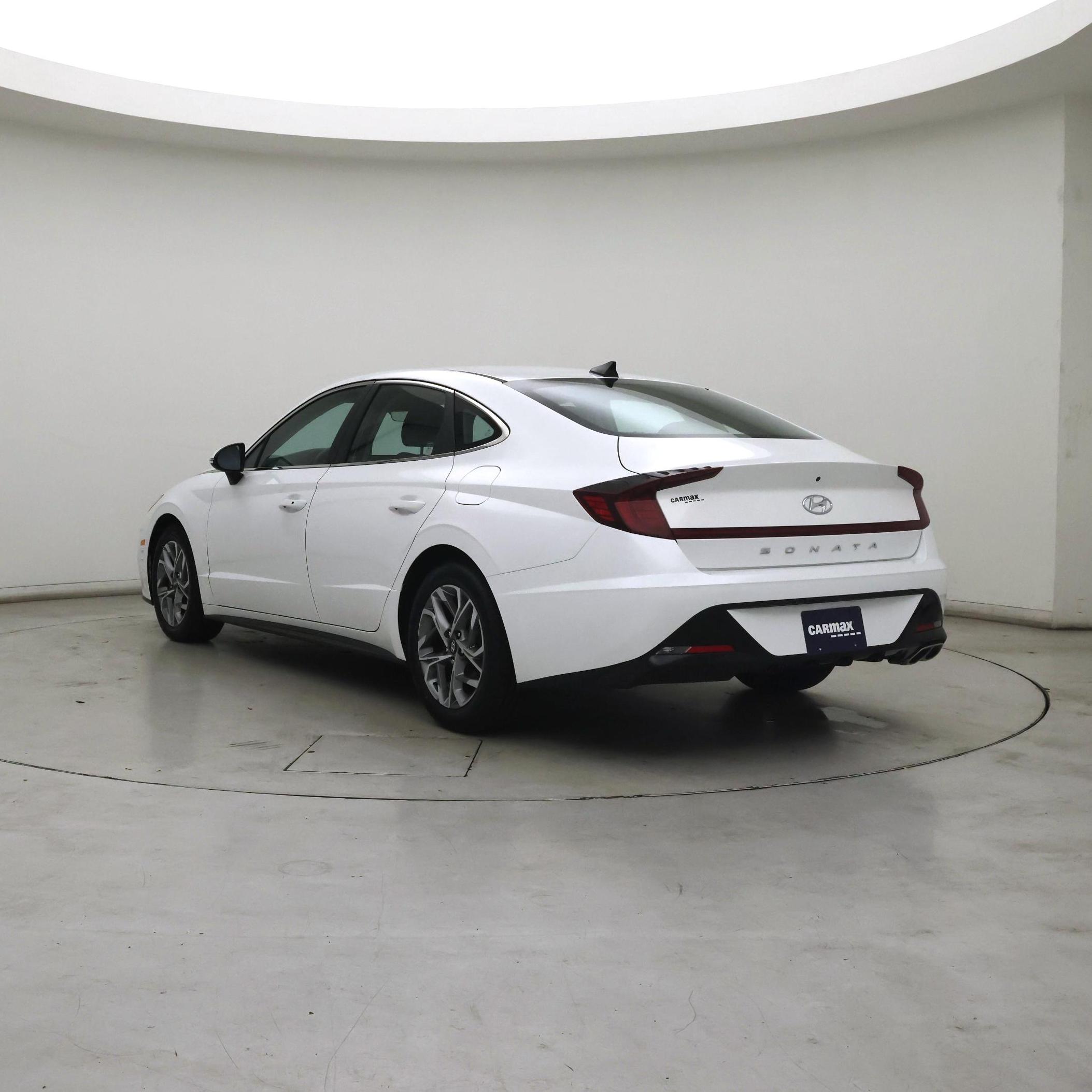 Thumbnail: 2023 Hyundai Sonata - 2