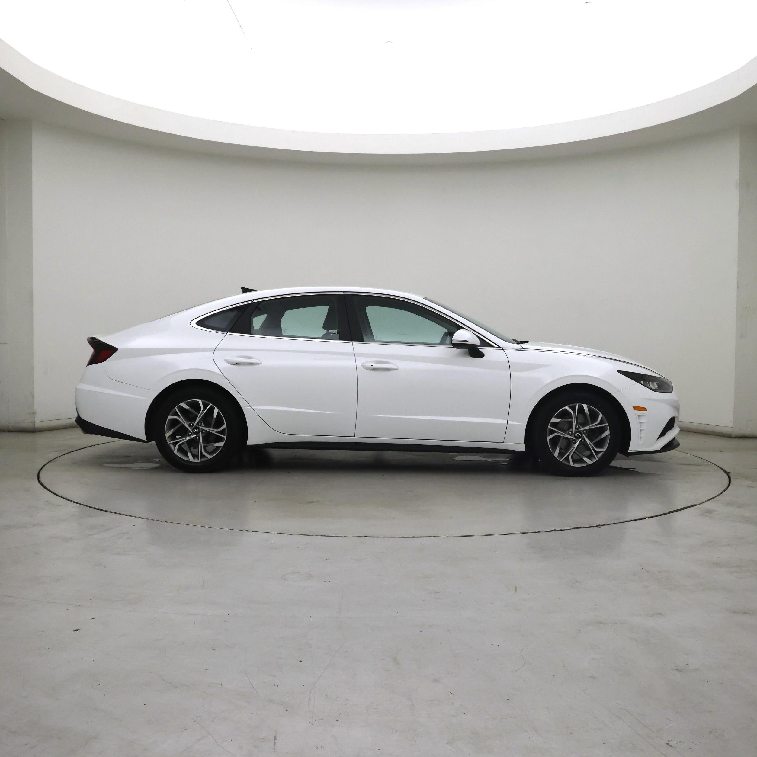 Thumbnail: 2023 Hyundai Sonata - 7