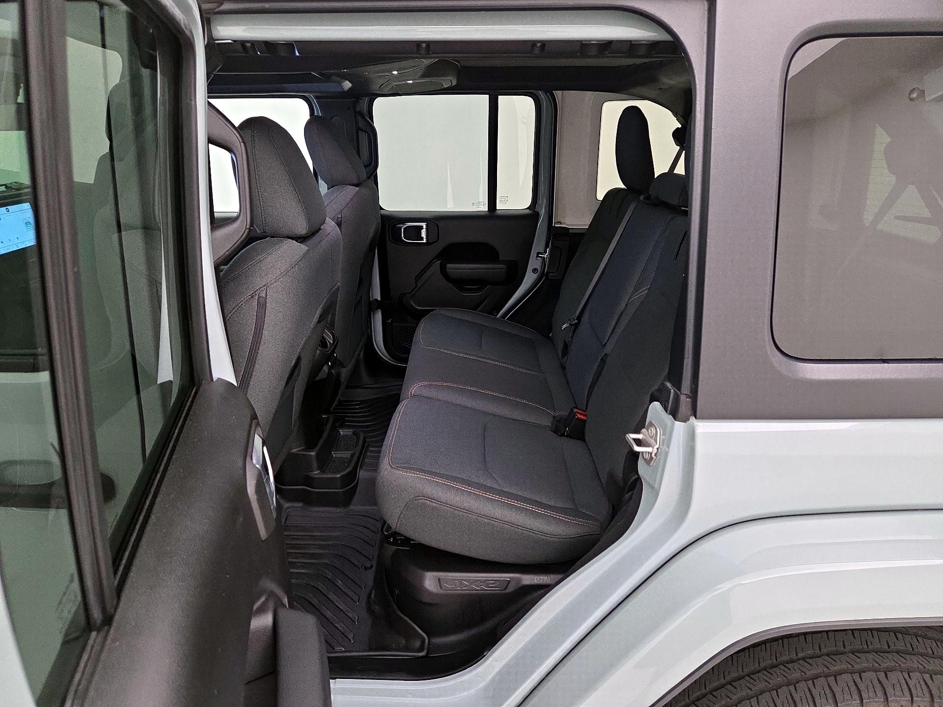 Thumbnail: 2024 Jeep Wrangler - 19
