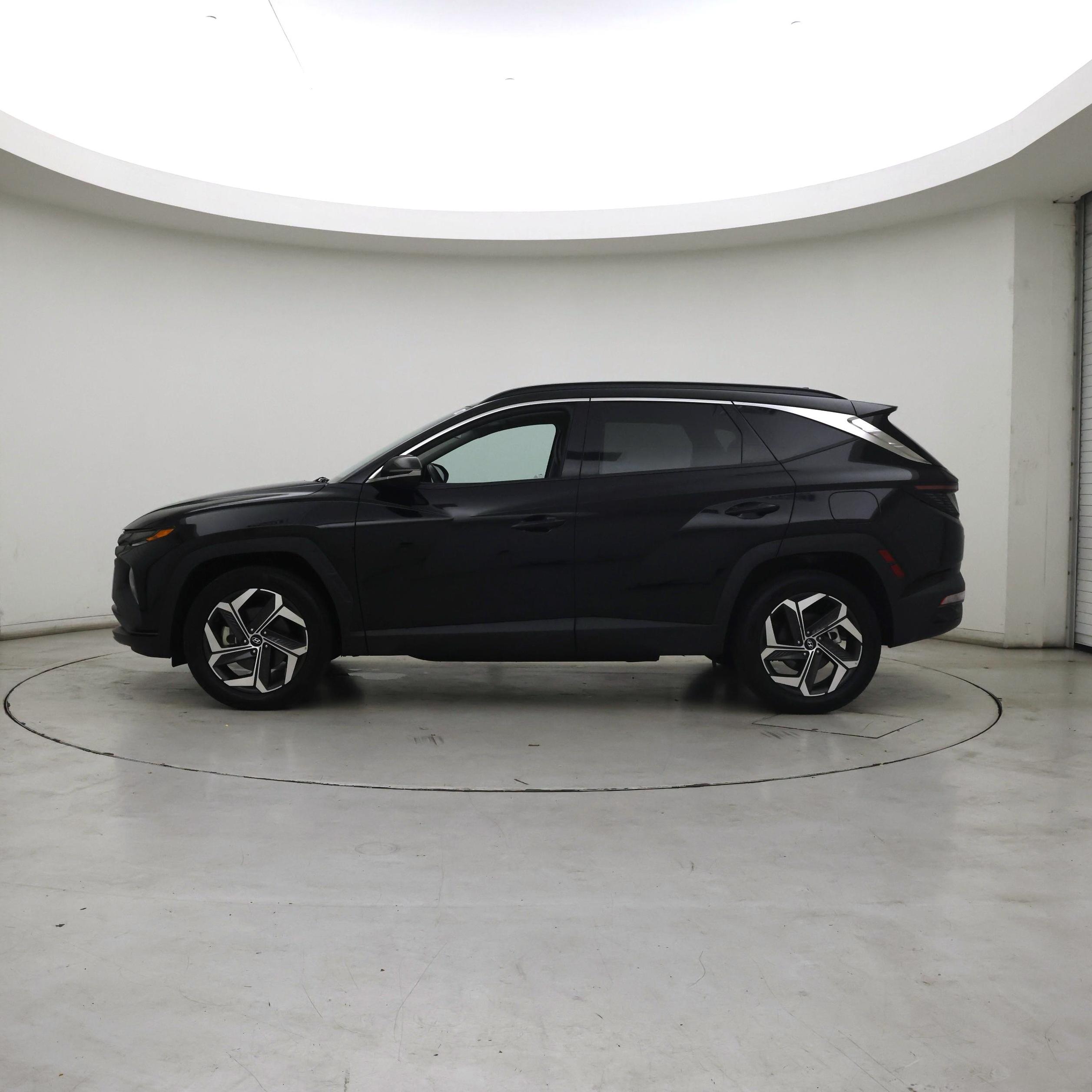 Thumbnail: 2023 Hyundai Tucson - 3