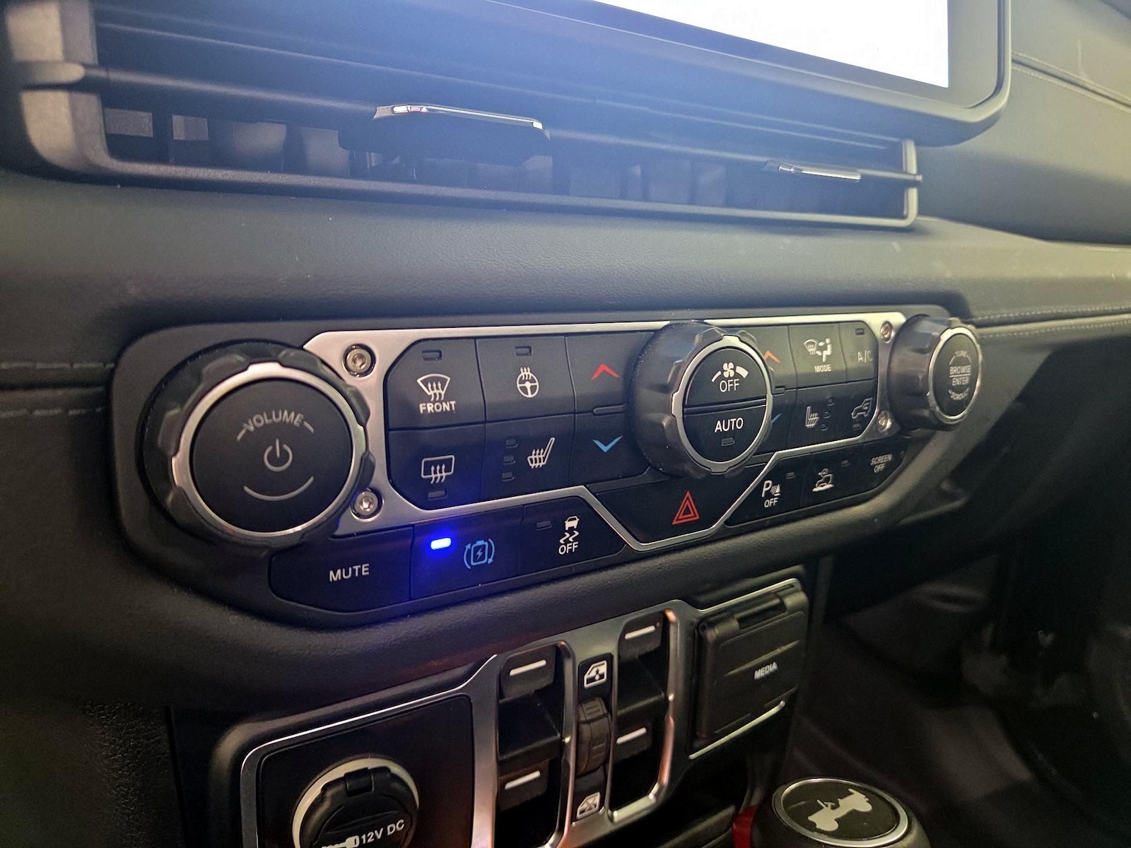 2024 Jeep Wrangler 4xe Sahara 4XE - Photo 15
