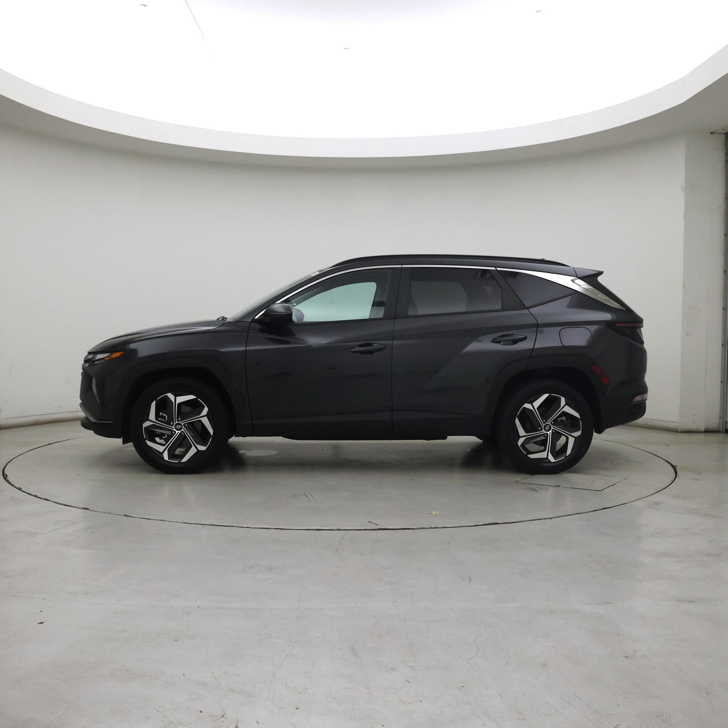 Thumbnail: 2023 Hyundai Tucson - 3