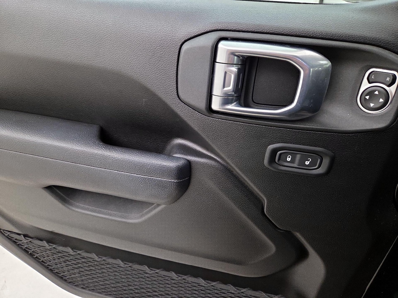 2024 Jeep Wrangler 4-Door Sport S - Photo 13