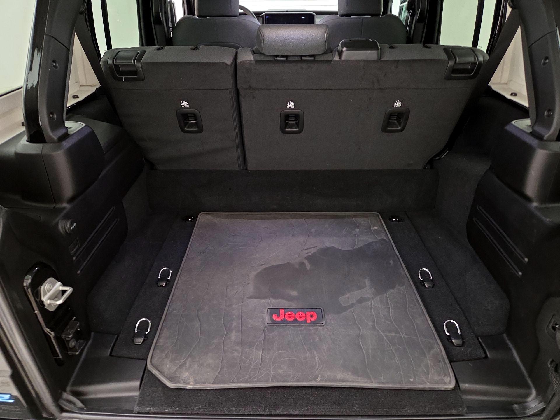 Thumbnail: 2024 Jeep Wrangler - 20