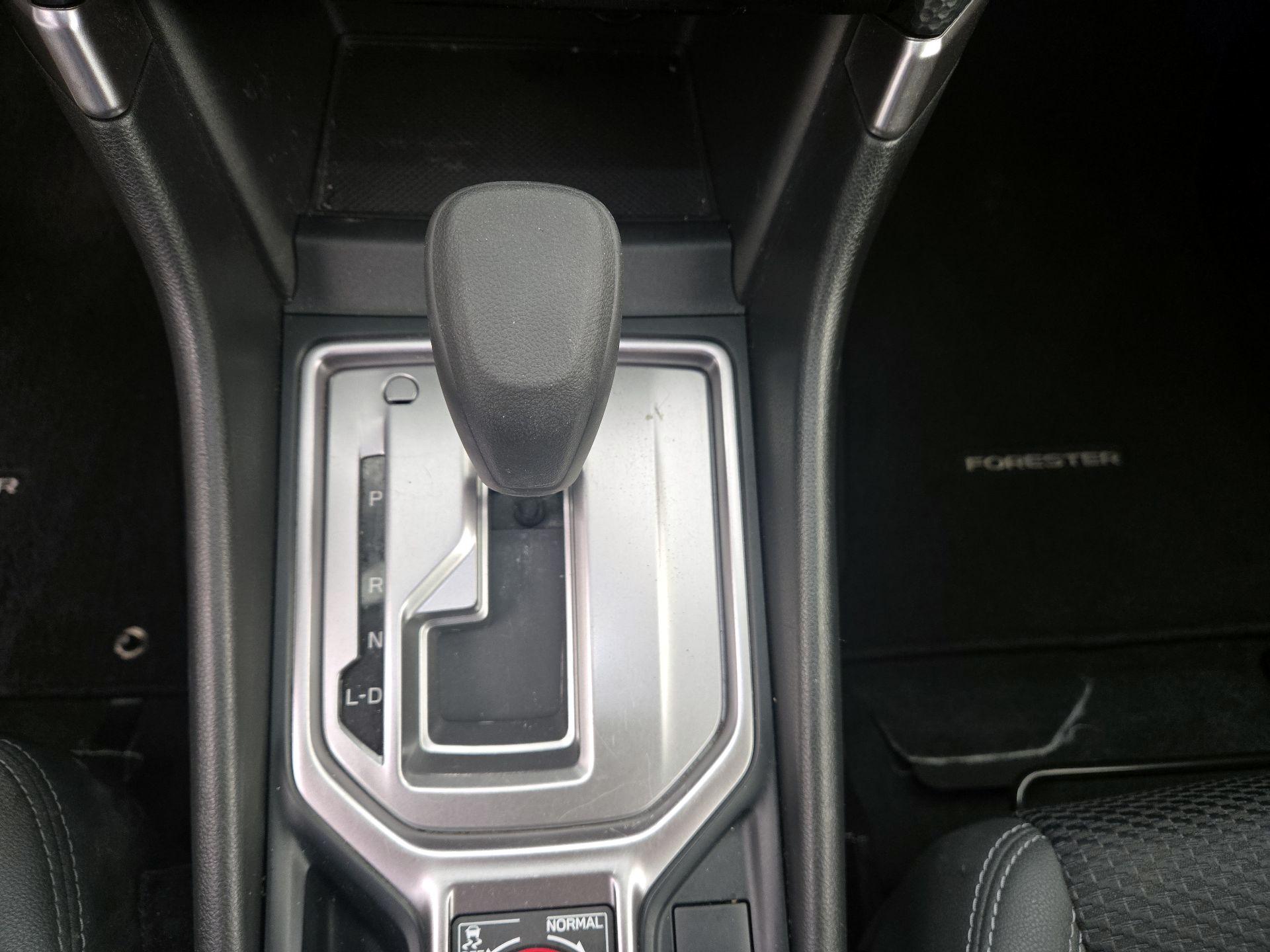 Thumbnail: 2024 Jeep Wrangler - 17