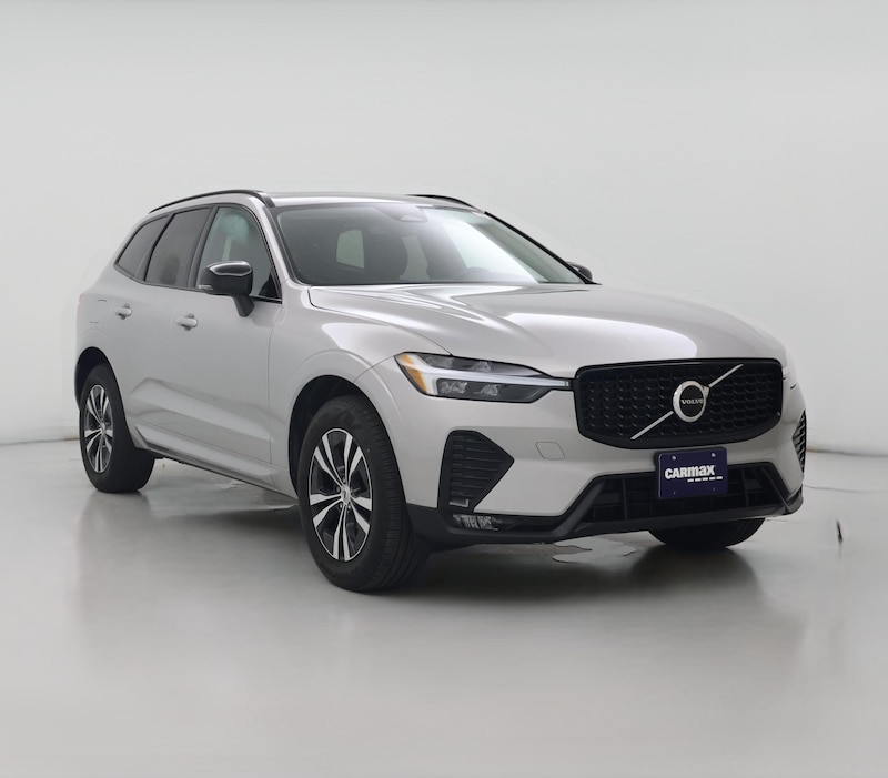 2024 Volvo XC60 B5 Core Dark Theme