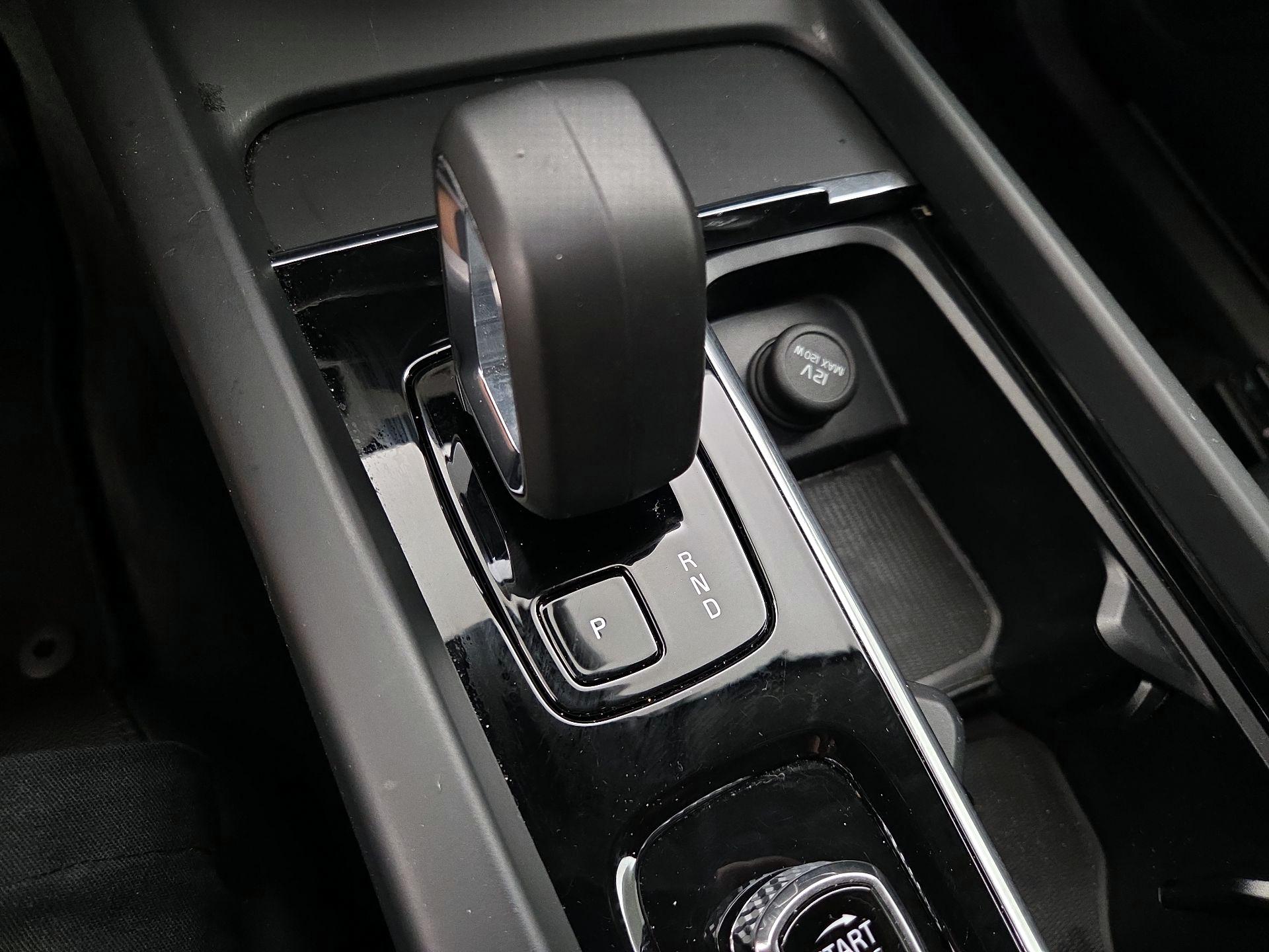 Thumbnail: 2024 Volvo XC60 - 17