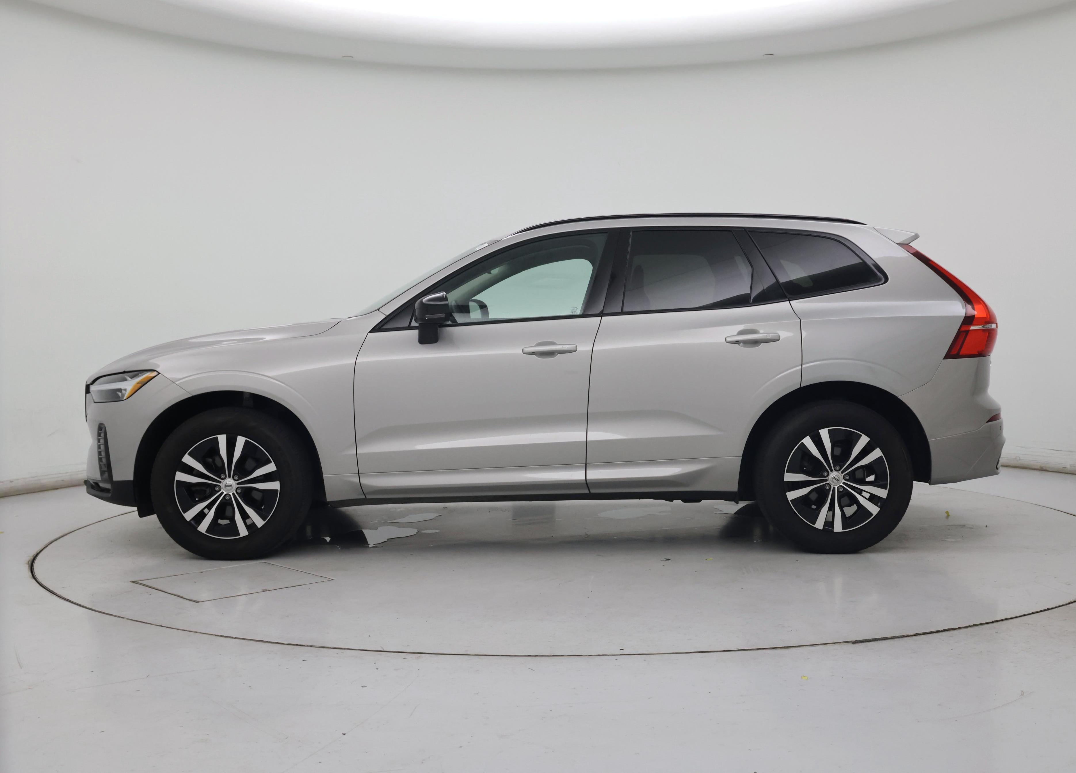 Thumbnail: 2024 Volvo XC60 - 3