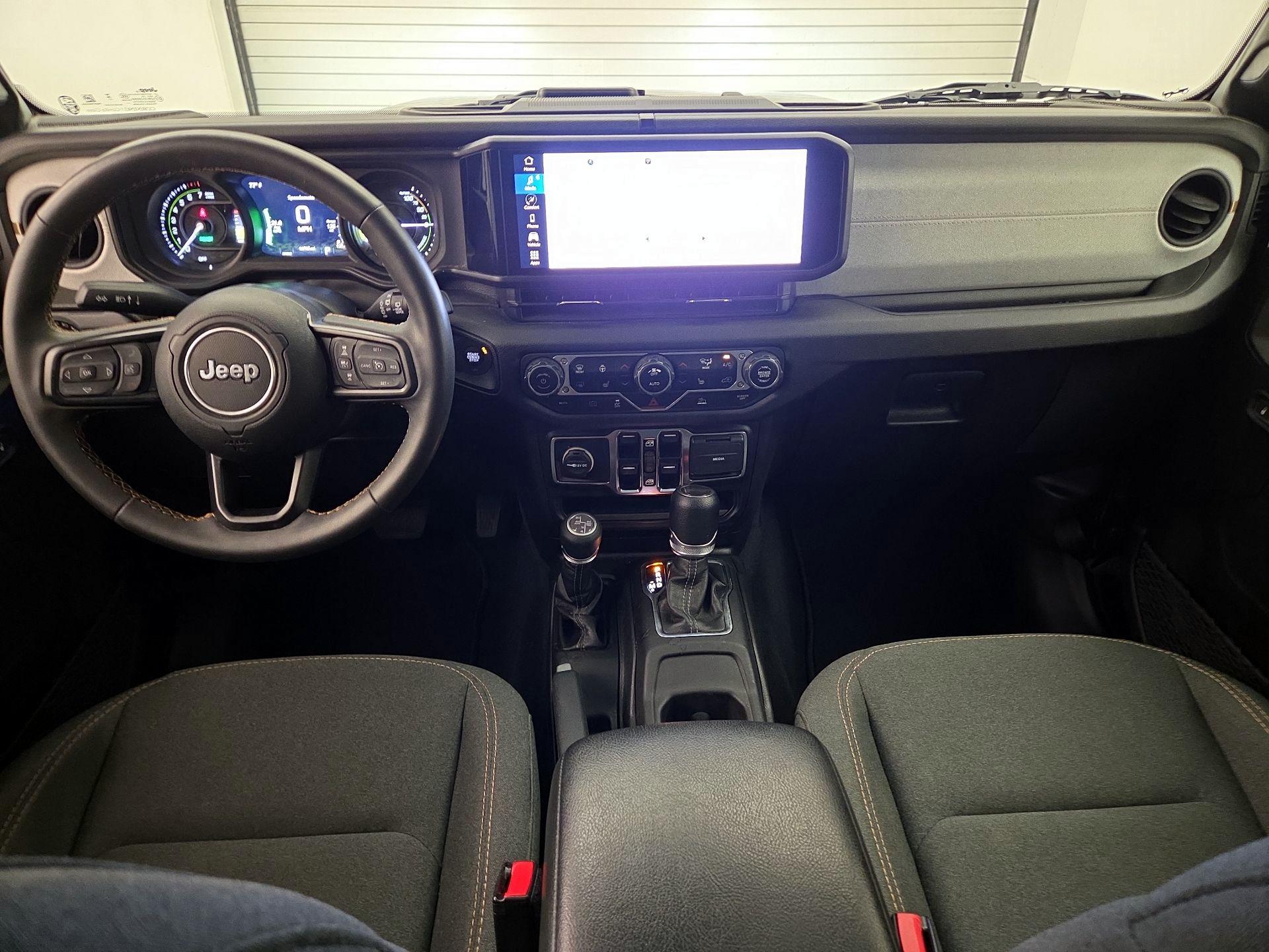 Thumbnail: 2024 Jeep Wrangler - 9