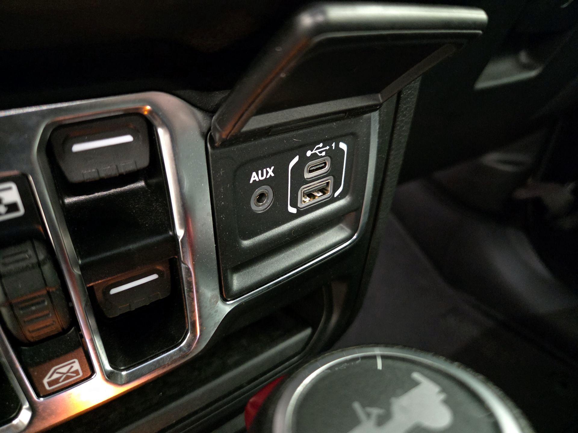 Thumbnail: 2024 Jeep Wrangler - 18