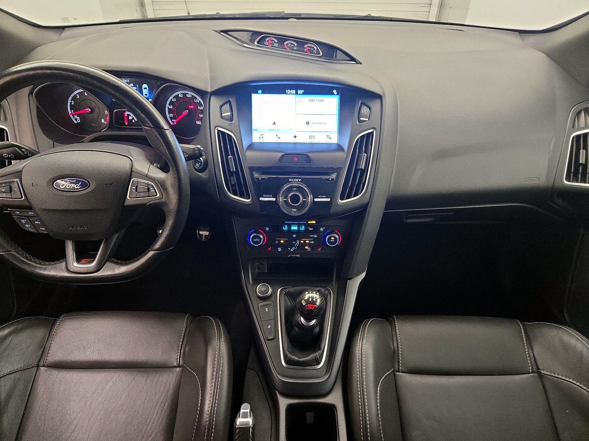 Thumbnail: 2017 Ford Focus - 9