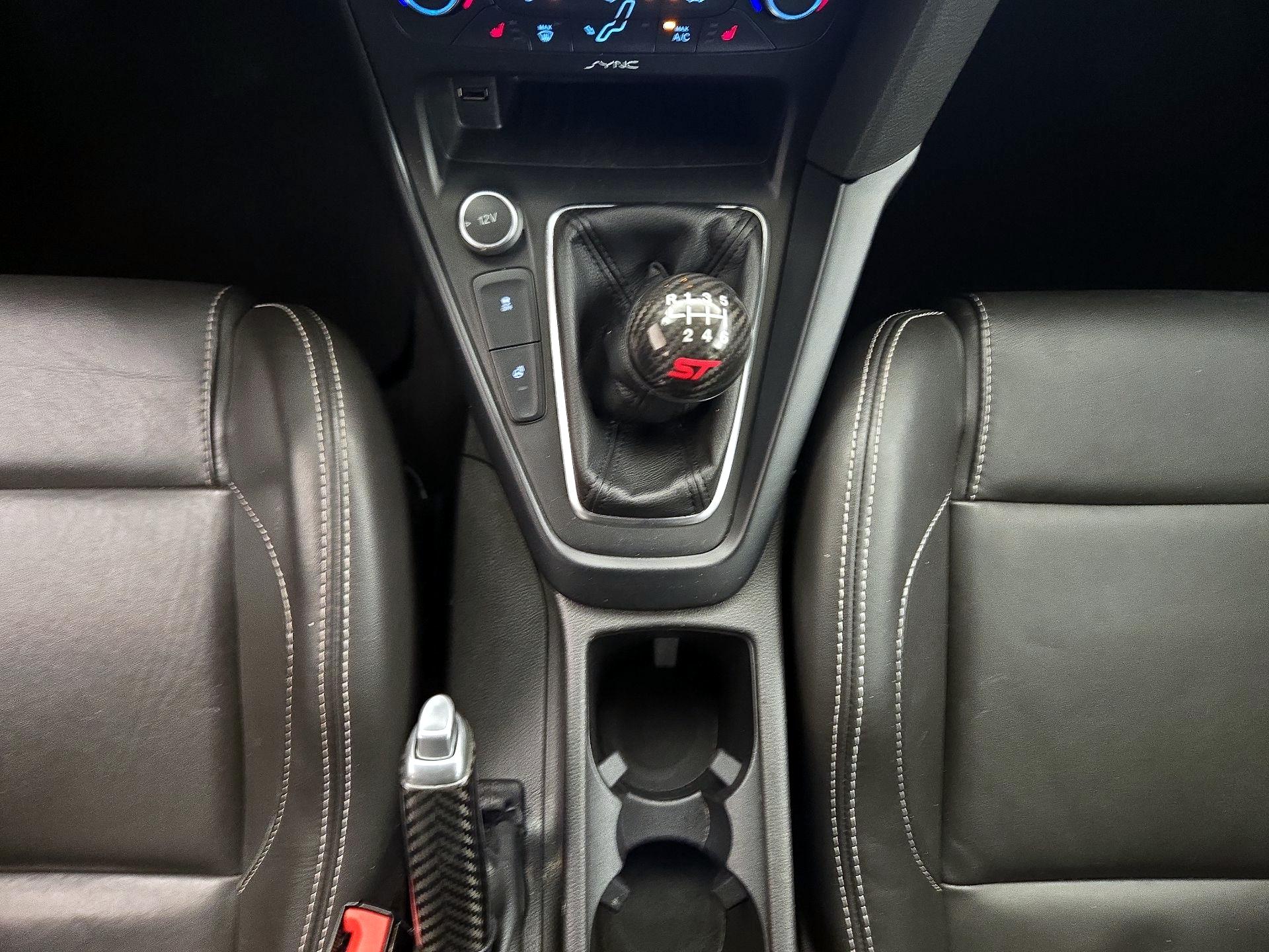Thumbnail: 2017 Ford Focus - 16