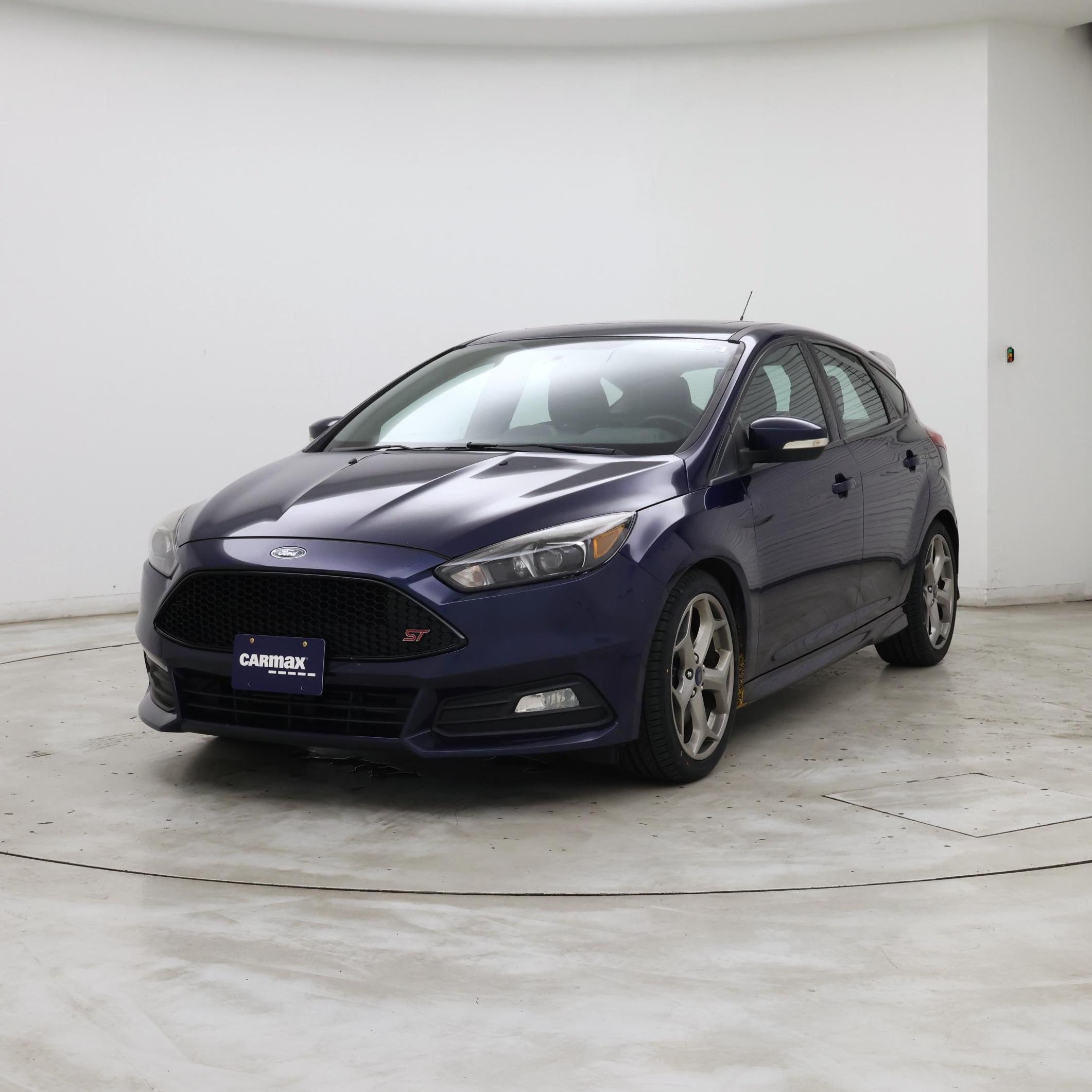 Thumbnail: 2017 Ford Focus - 4