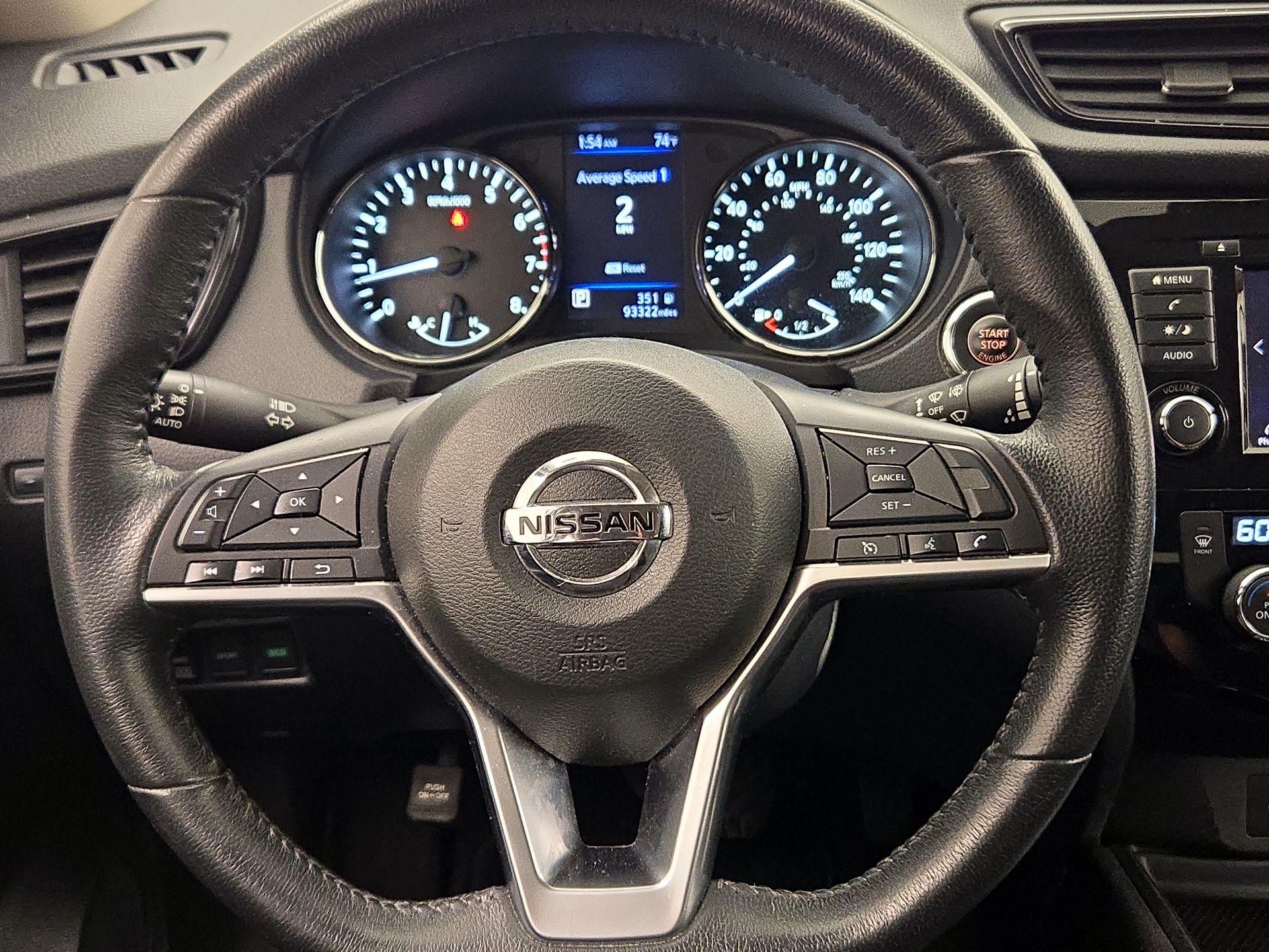 Thumbnail: 2020 Nissan Rogue - 10
