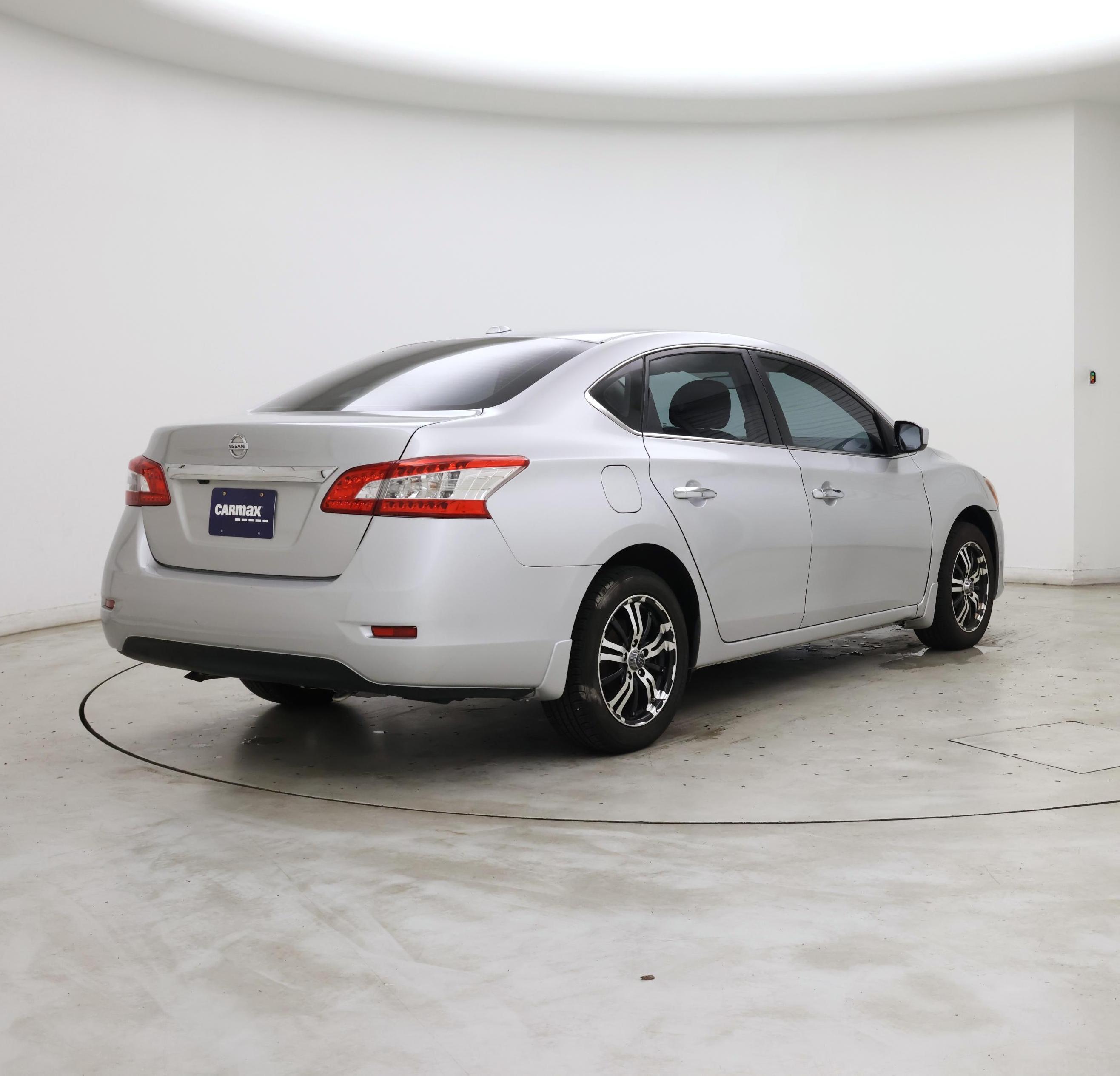 Thumbnail: 2015 Nissan Sentra - 8
