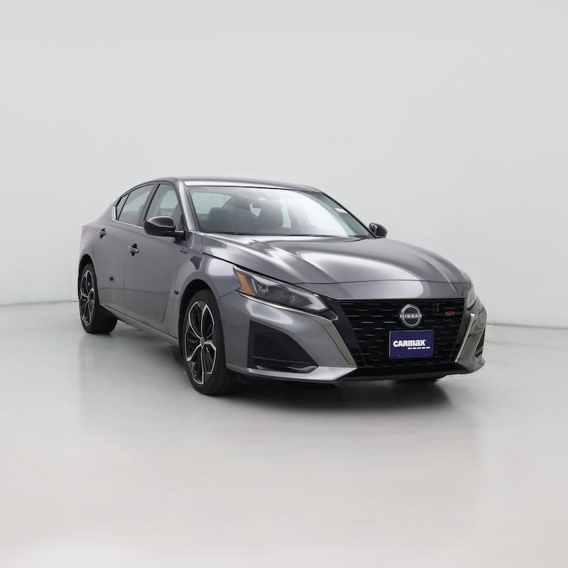 2023 Nissan Altima SR