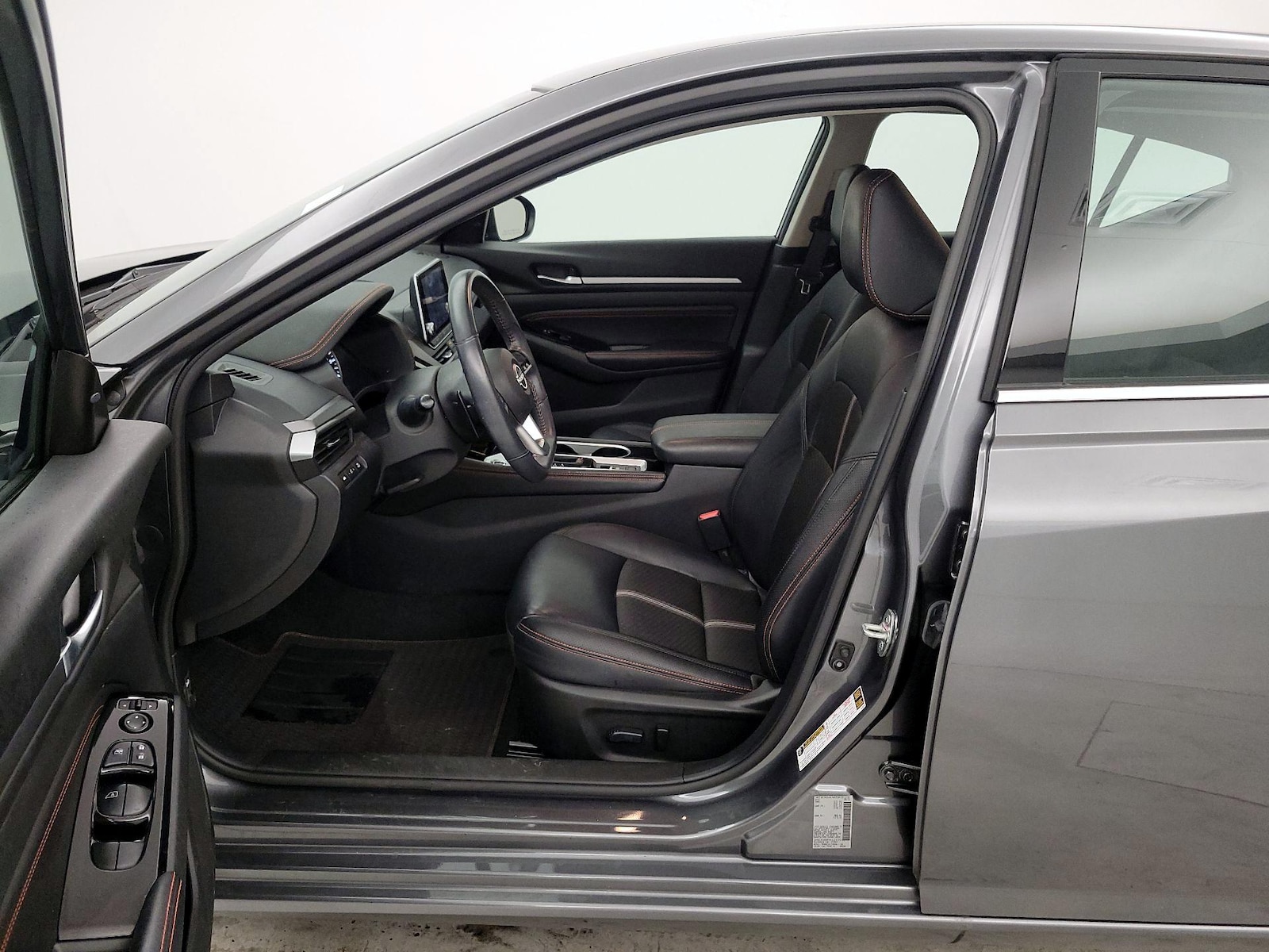 2023 Nissan Altima SR - Photo 12